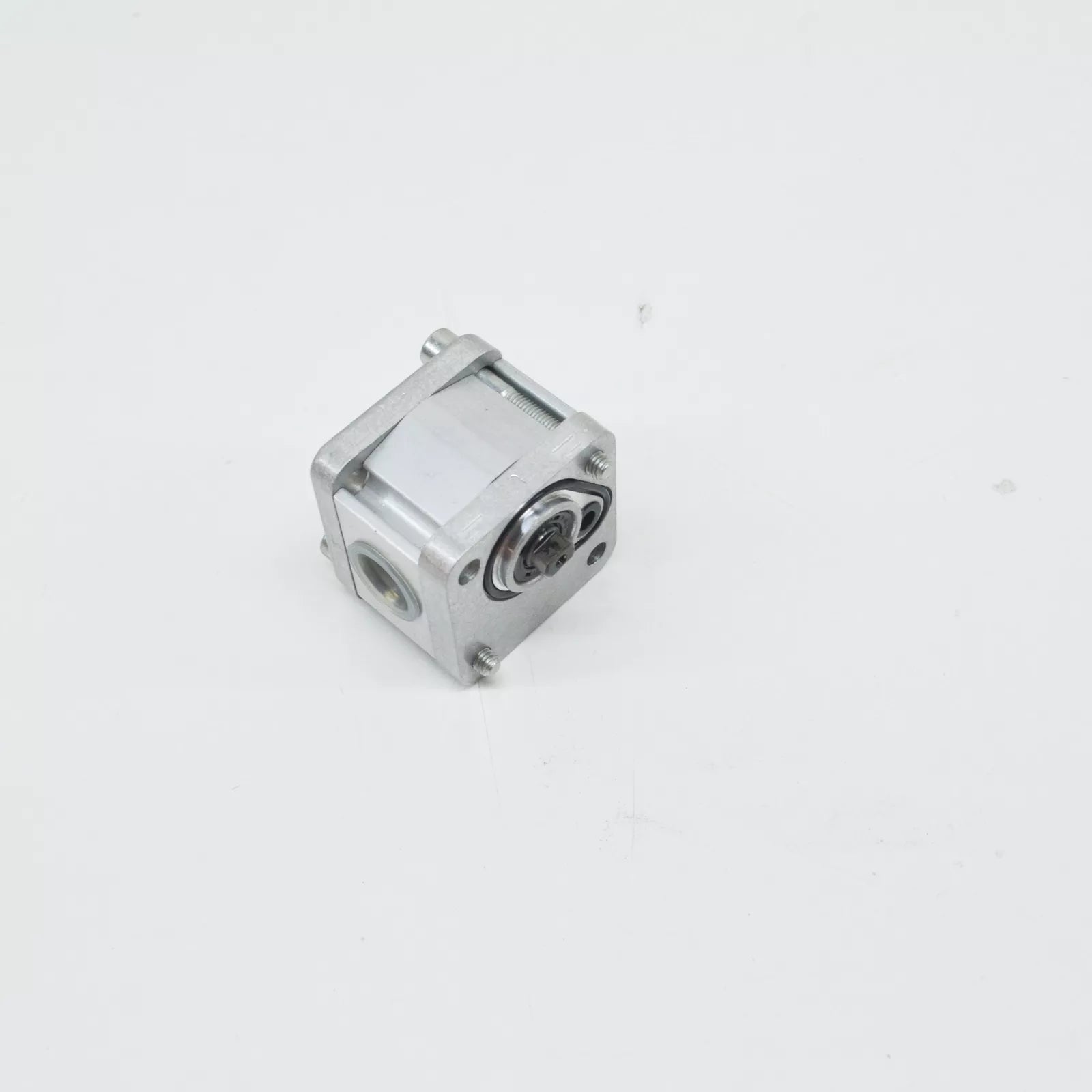 NEW AUDI R8 SPYDER 427 HYDRAULIC PUMP 086323167 ORIGINAL