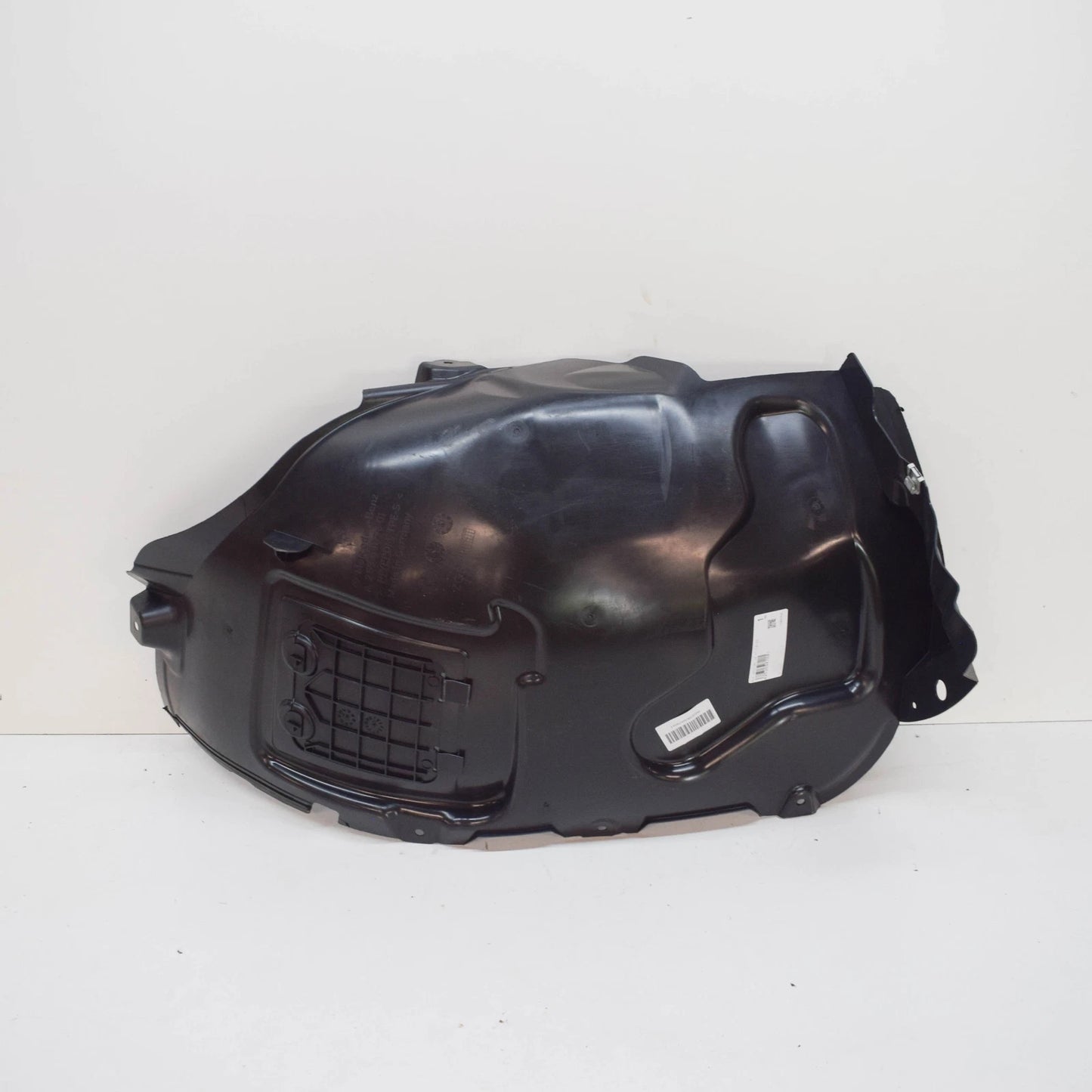 NEW MB GLC X253 FRONT RIGHT FENDER WHEEL HOUSING COVER A2536907601