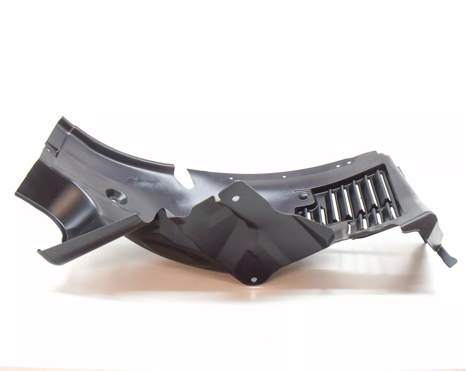 NEW MERCEDES-BENZ C W204 AMG FRONT RIGHT FENDER COVER A2046901030