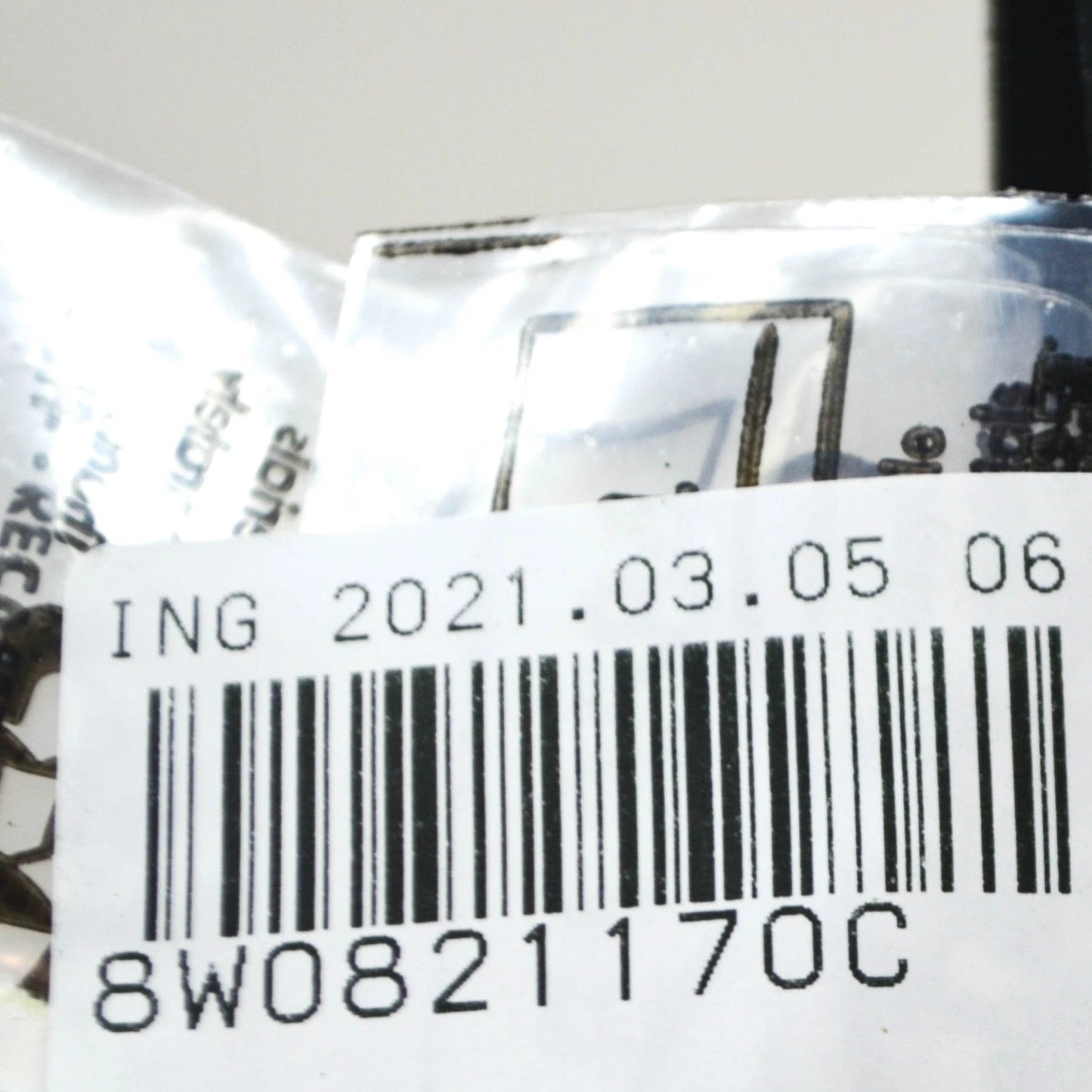 NEW AUDI A4 AVANT B9 FRONT RIGHT WING FENDER PLASTIC COVER 8W0821170C ORIGINAL