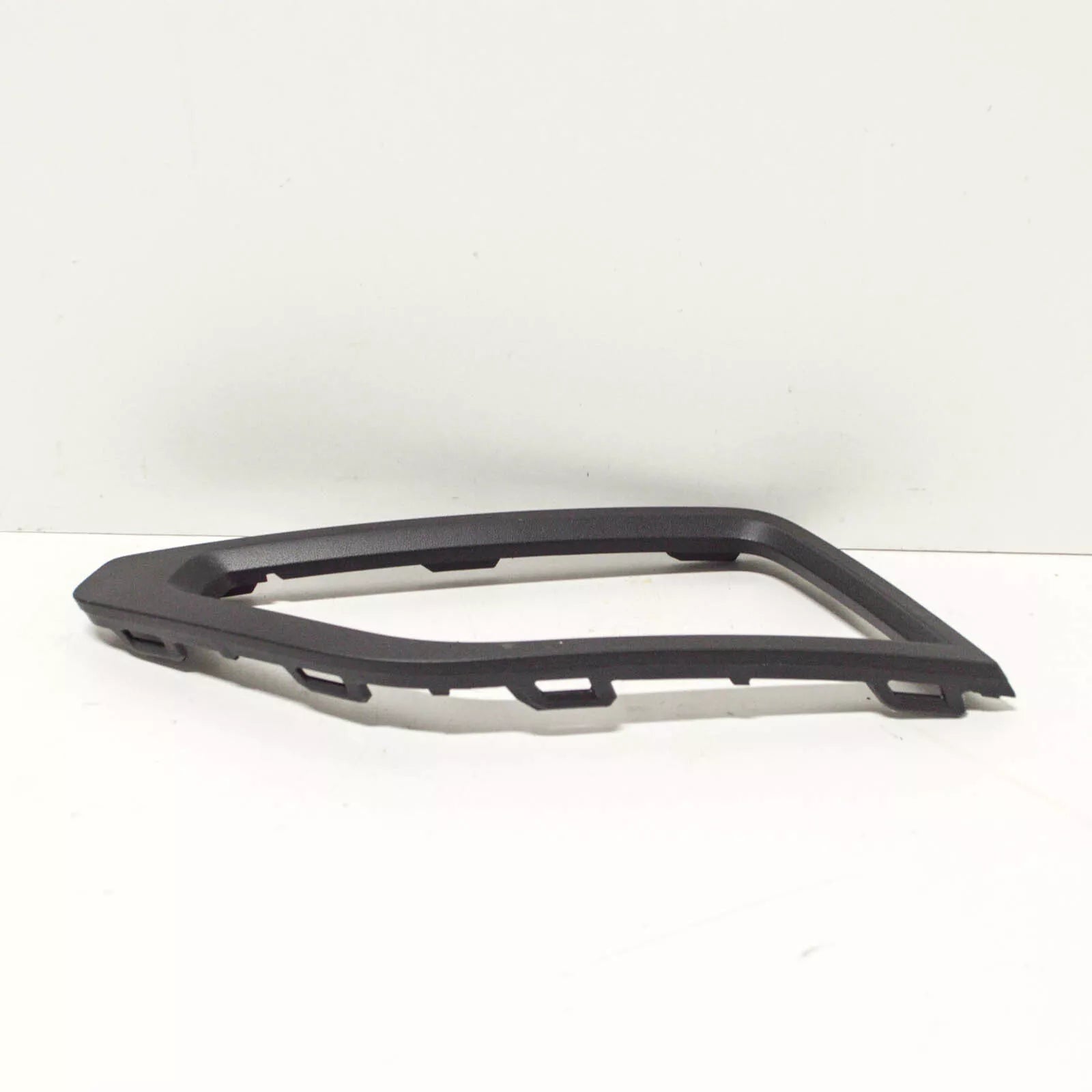 NEW VOLKSWAGEN ATLAS FRONT LEFT R LINE GRILLE COVER 3CN853665A9B9 ORIGINAL