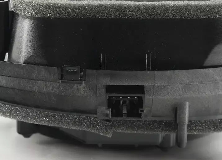 NEW AUDI A3 8V REAR BASS LOUDSPEAKER 8V0035412C ORIGINAL