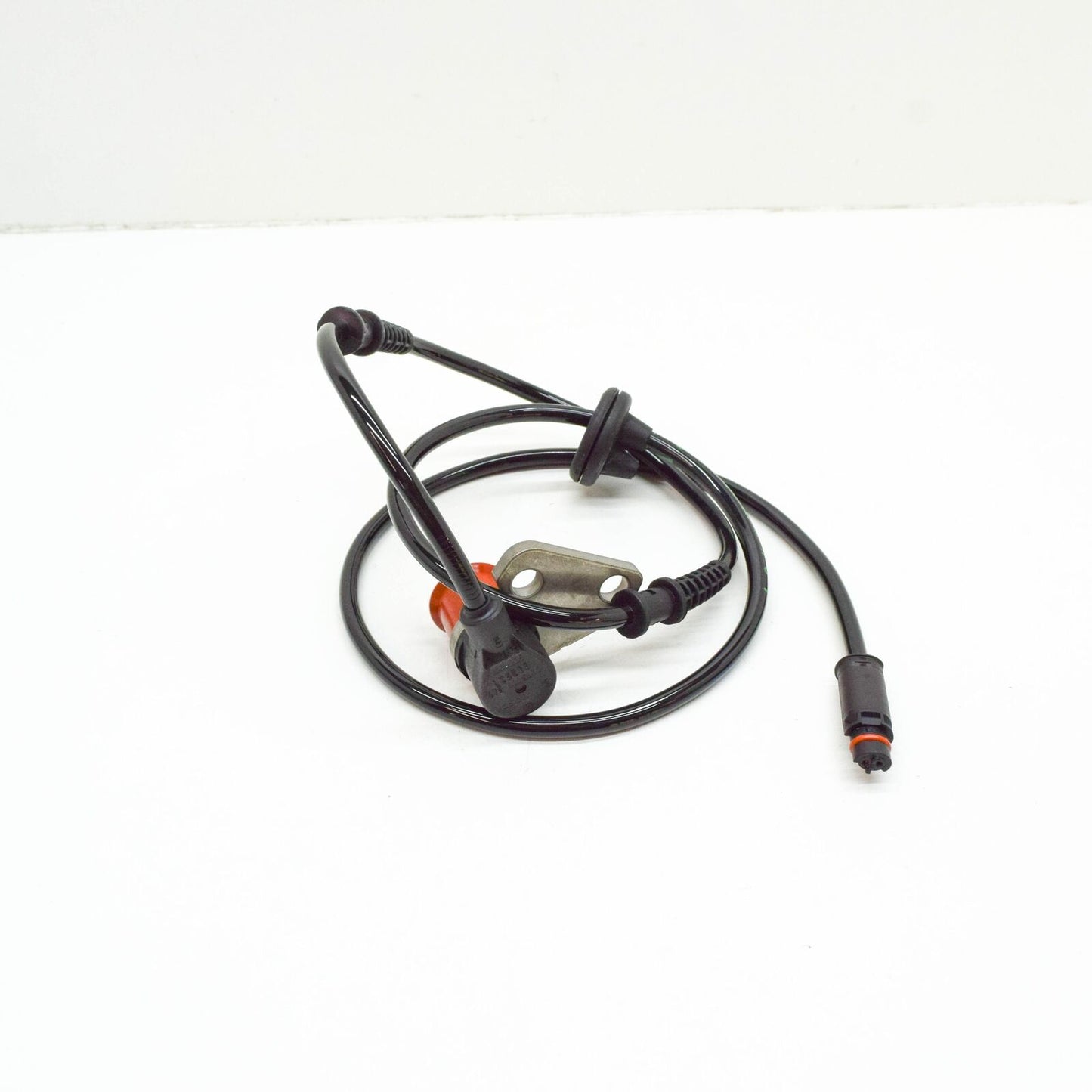 NEW MERCEDES-BENZ C W202 FRONT LEFT SPEED SENSOR SENDER UNIT A2025401717