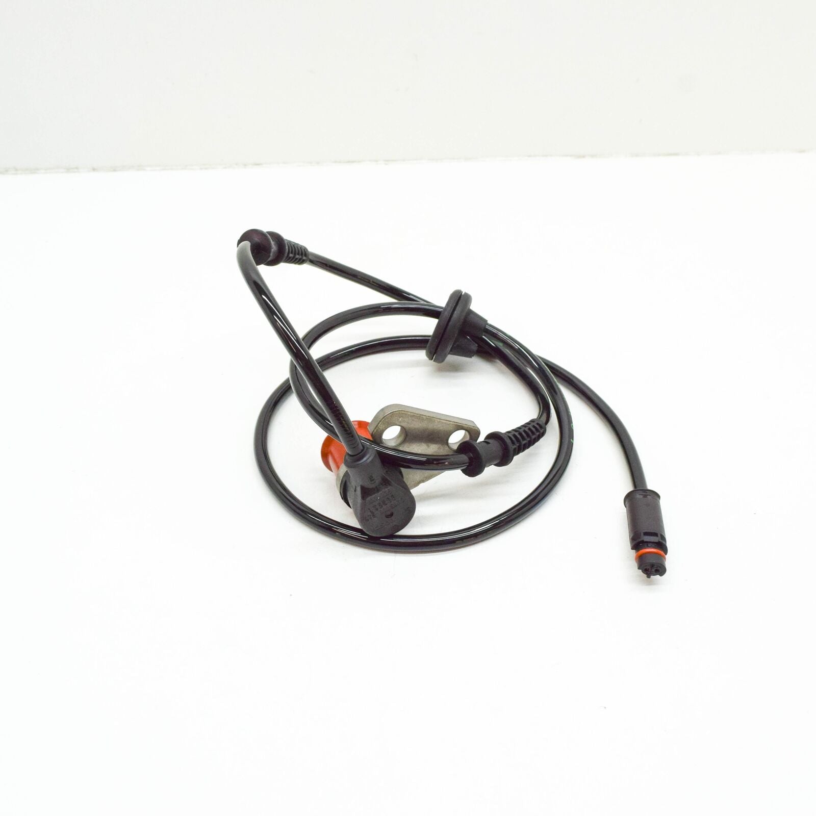 NEW MERCEDES-BENZ C W202 FRONT LEFT SPEED SENSOR SENDER UNIT A2025401717