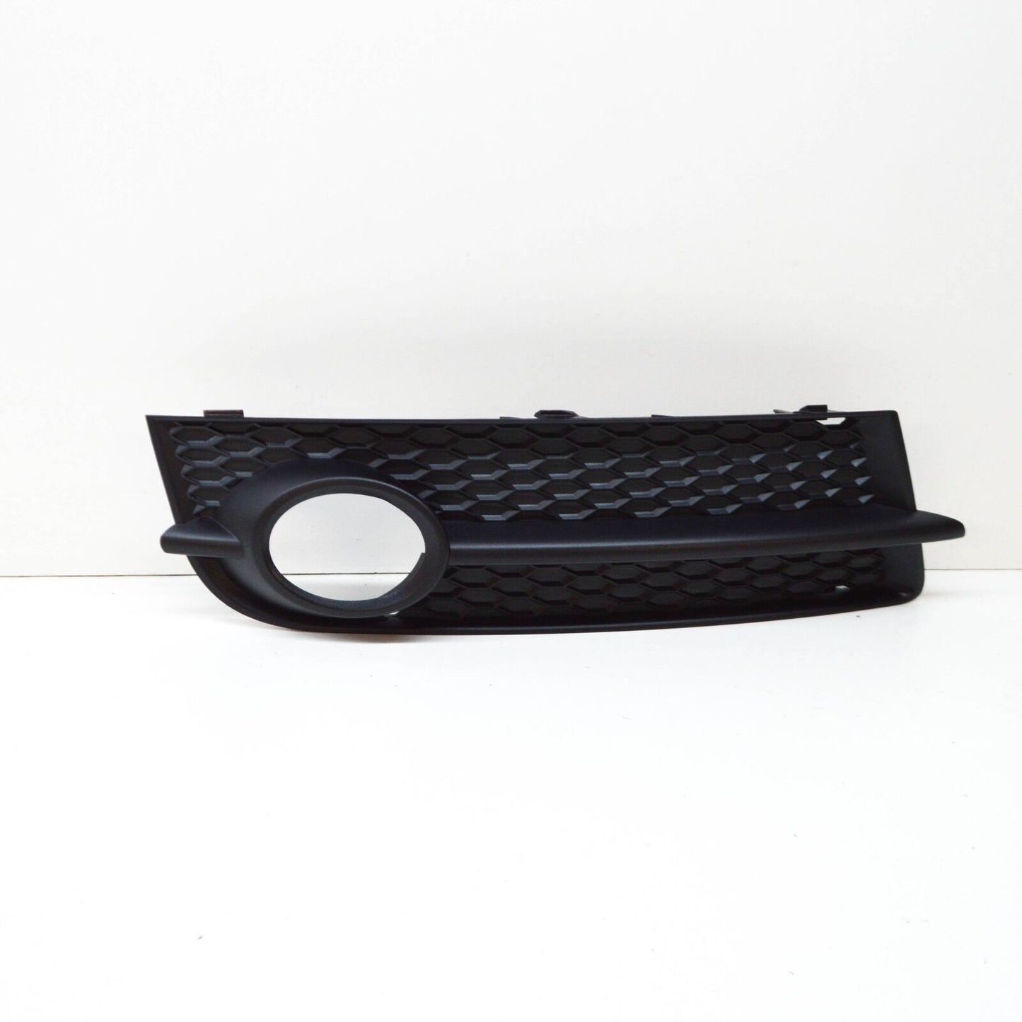 NEW AUDI TT 8J RIGHT FOG LIGHT GRILLE 8J080768201C 8J0807682 01C 2011 ORIGINAL