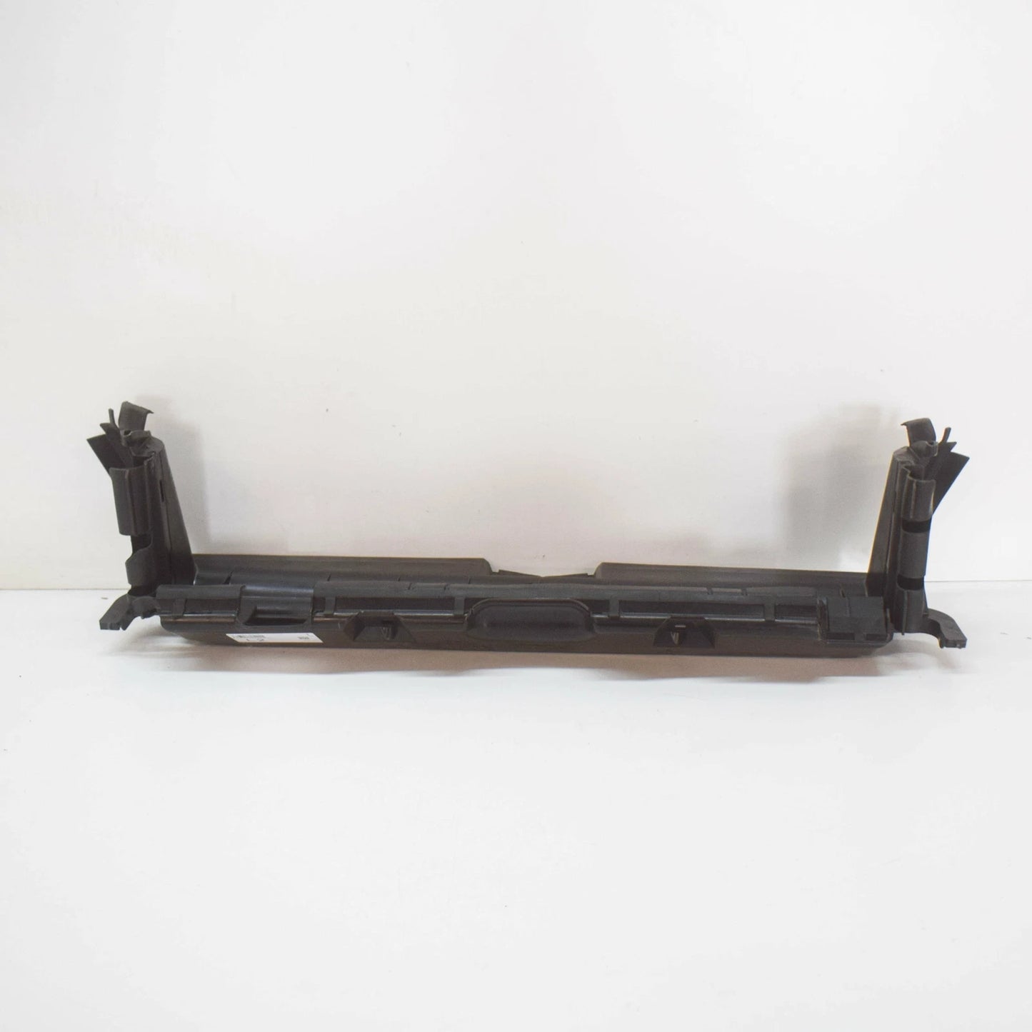 NEW MERCEDES-BENZ C-CLASS W203 LOWER RADIATOR AIR BAFFLE A2035053630