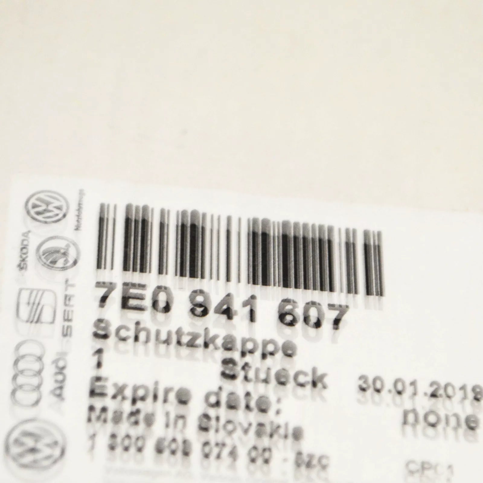 NEW VOLKSWAGEN TR T5 HALOGEN HEADLIGHT PROTECTION CAP 7E0941607 ORIGINAL