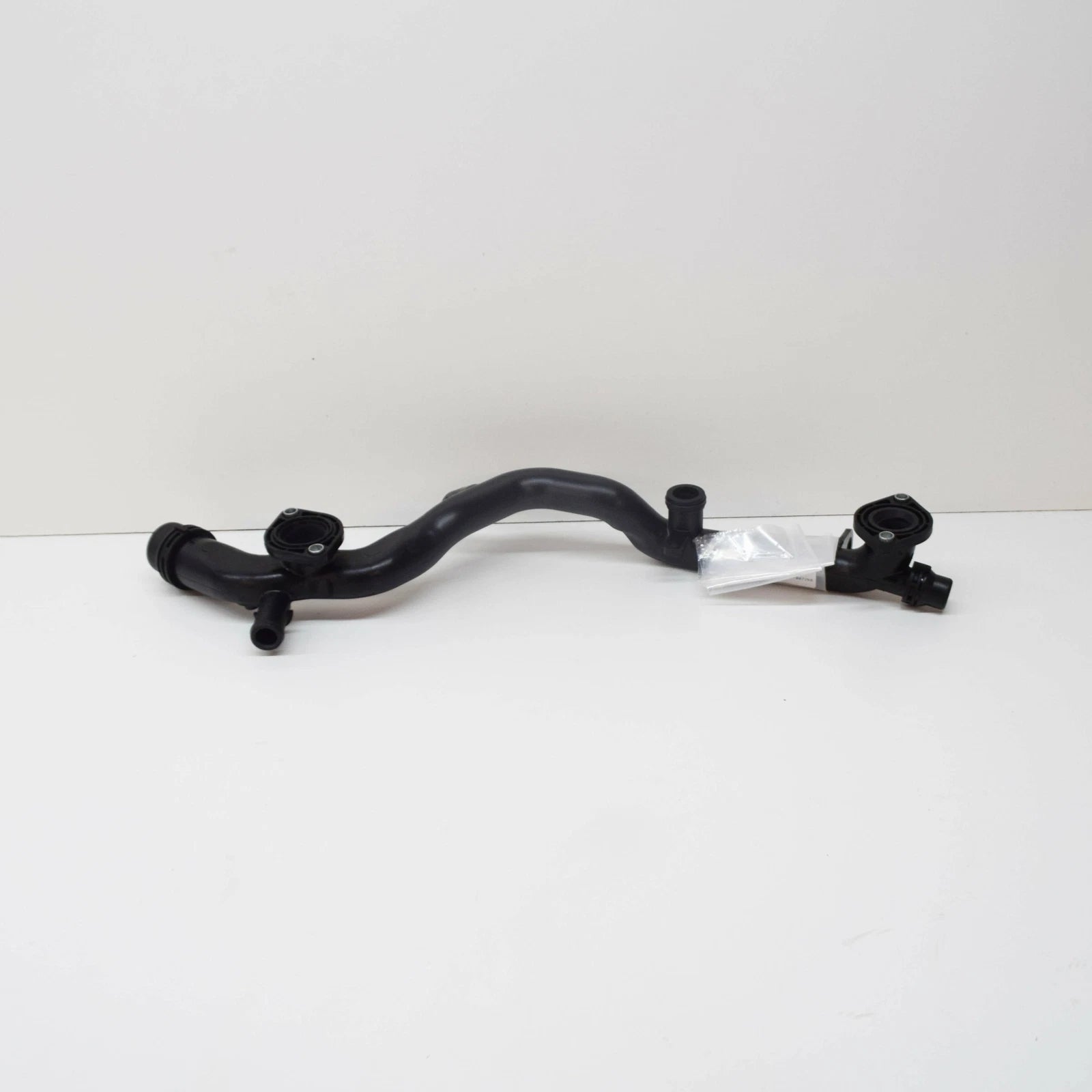 NEW AUDI Q7 4L ENGINE COOLANT PIPE 06E121045BD