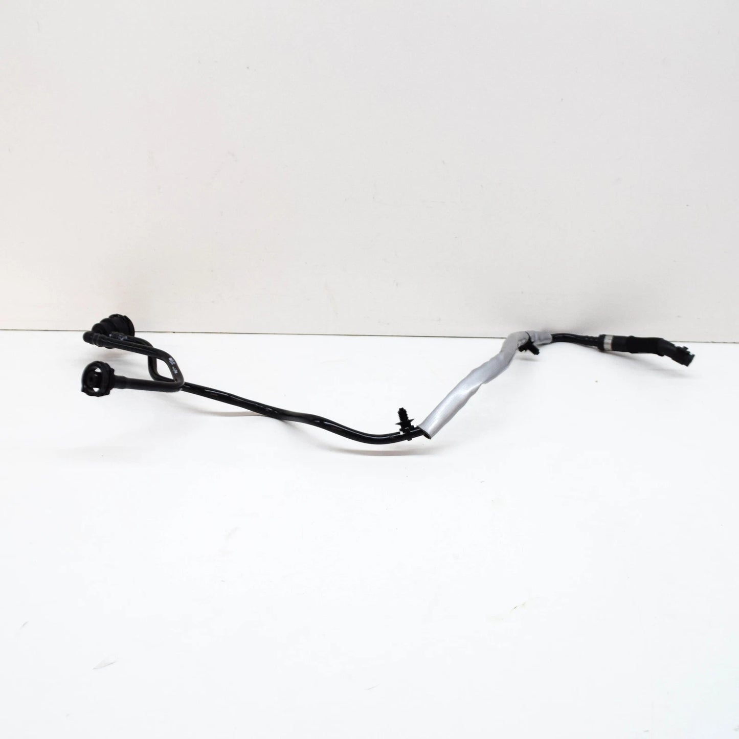 NEW MERCEDES-BENZ GLC X253 VENT LINE HOSE PIPE 2.0 P 155KW A2535013700 2016