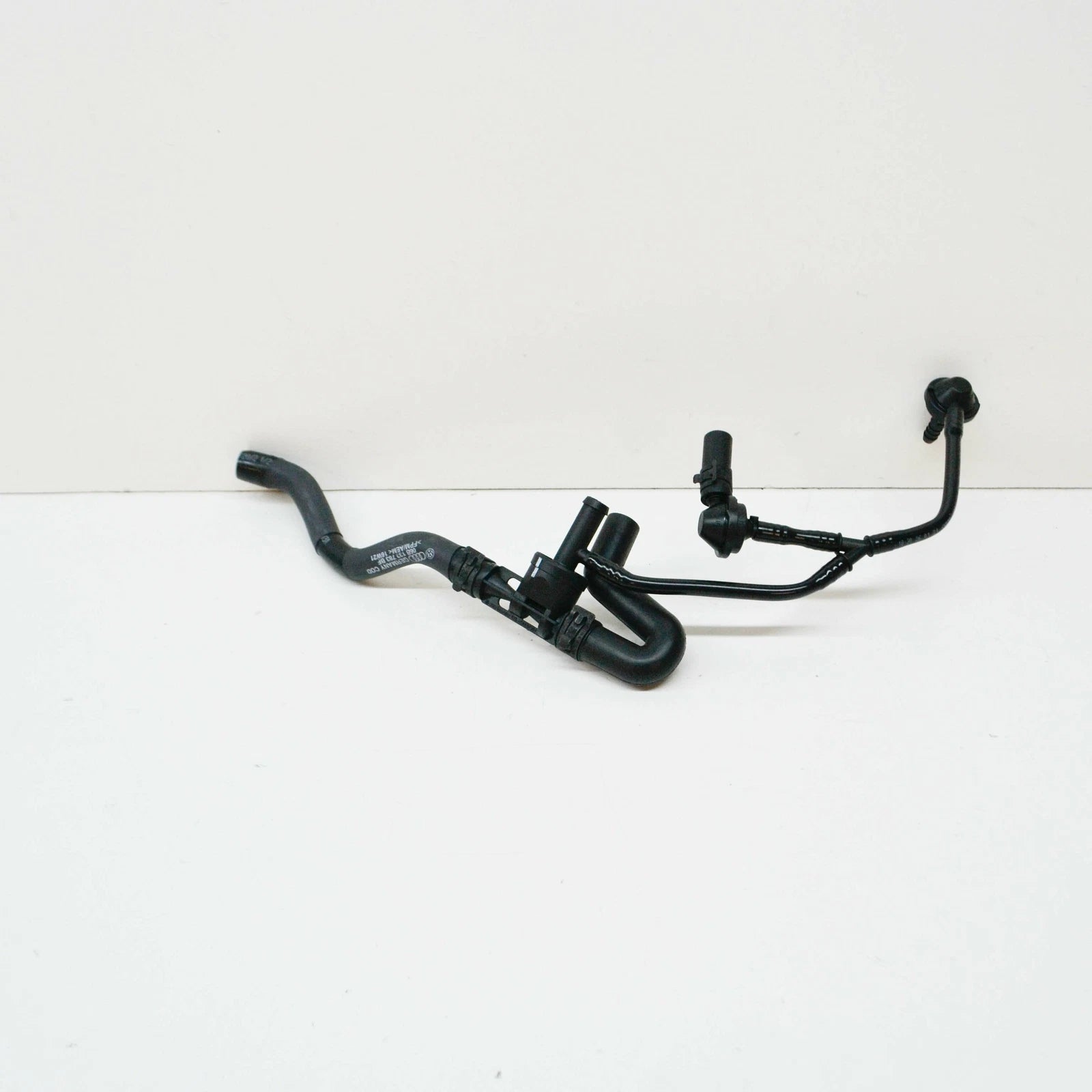 NEW AUDI A4 B7 VACUUM PIPE WITH SUCTION JET PUMP 06B133751AT