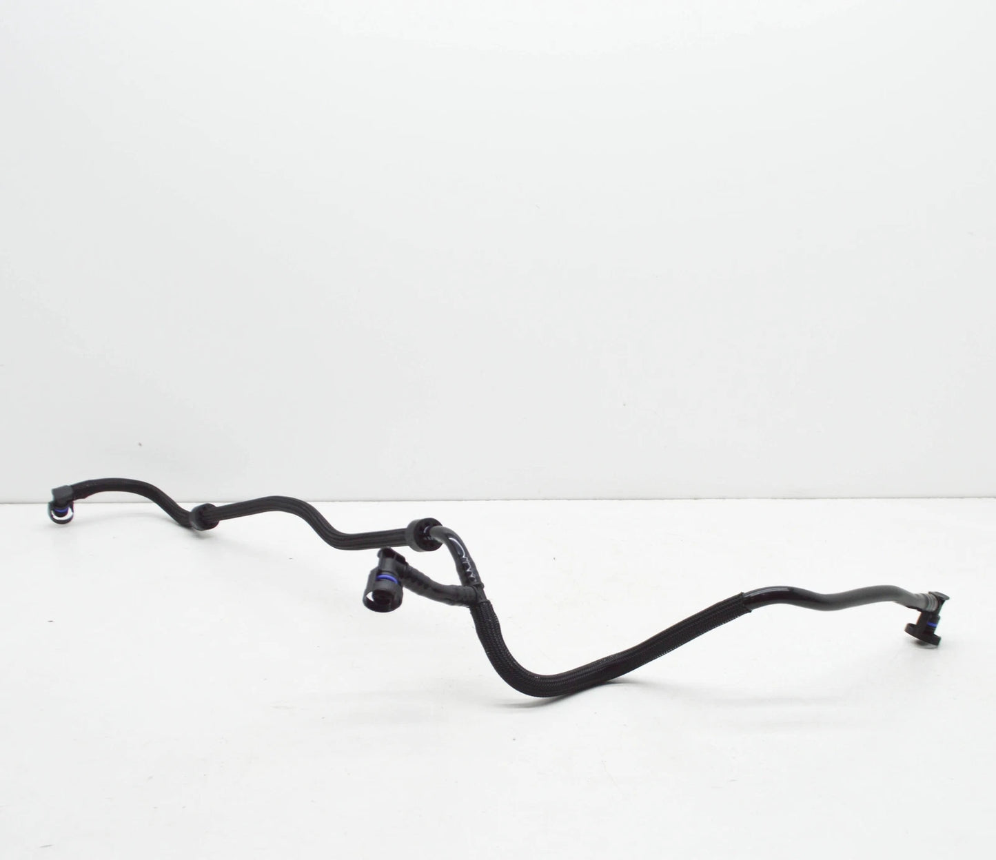 NEW BMW M5 F10 FUEL TANK BREATHER LINE 13907847238 ORIGINAL