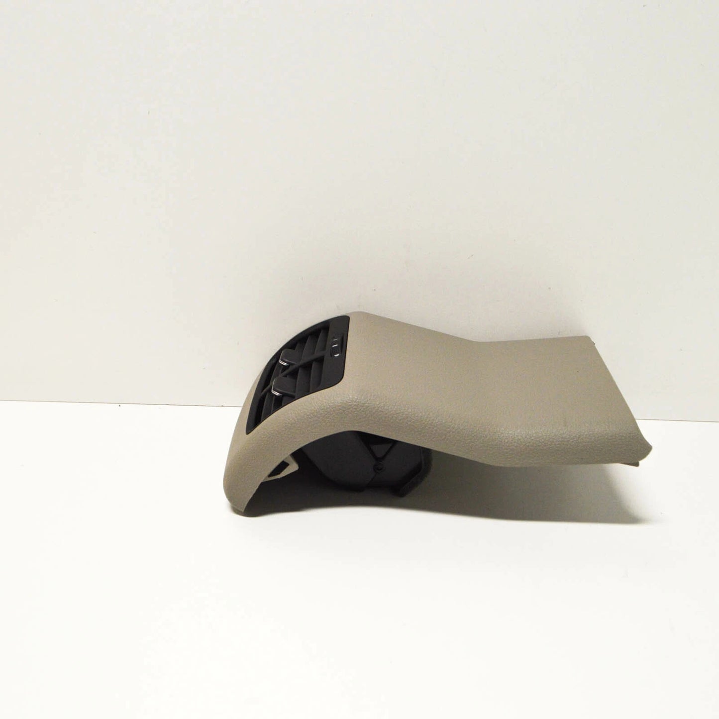 NEW VOLKSWAGEN GOLF MK7 REAR CENTER CONSOLE AIR VENT 5GE864298BZA2