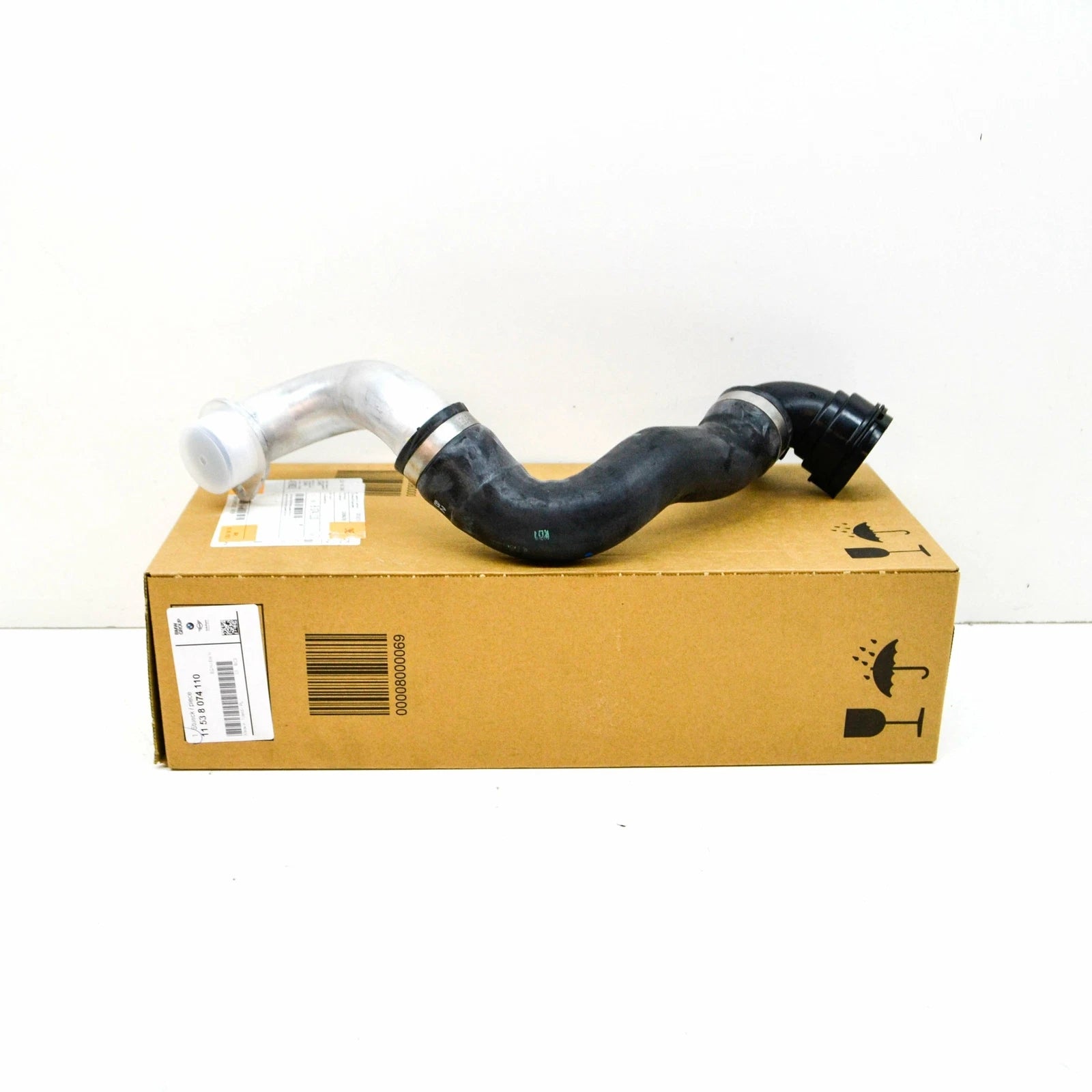 NEW BMW M5 F10 LEFT UPPER RADIATOR COOLANT HOSE 11538074110 ORIGINAL