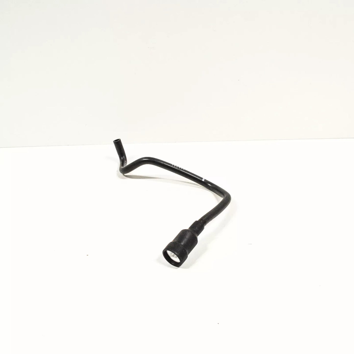 NEW AUDI Q5 8R HALOGEEN HEADLIGHT LAMP RIGHT PIPE 8R0941718