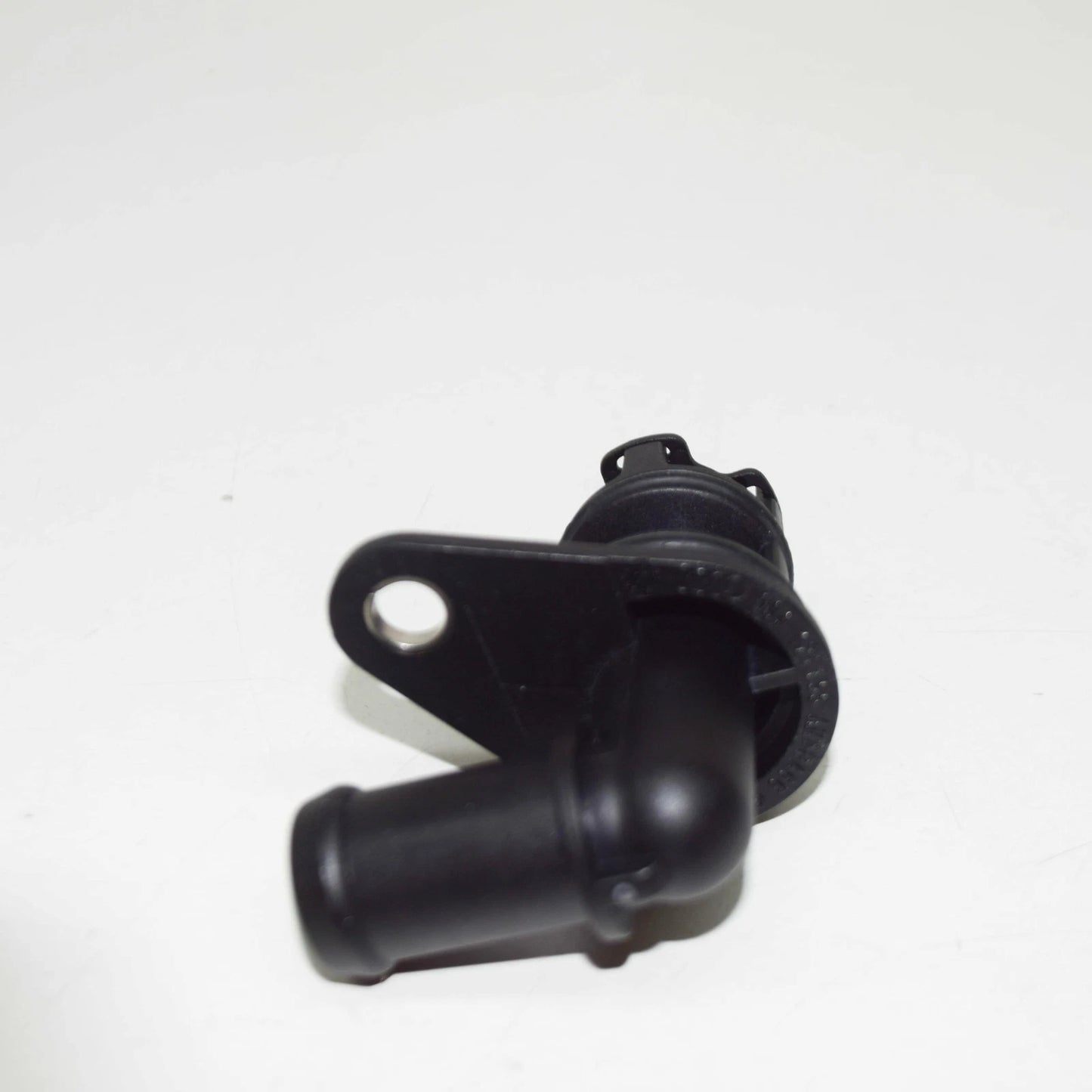 NEW AUDI A6 C7 ENGINE COOLANT PIPE ADAPTER 059121155AH ORIGINAL