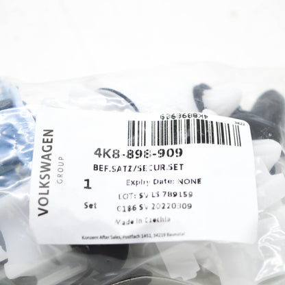 NEW AUDI A6 AVANT C8 SIDE MEMBER TRIM ATTACHMENT KIT 4K8898909 ORIGINAL