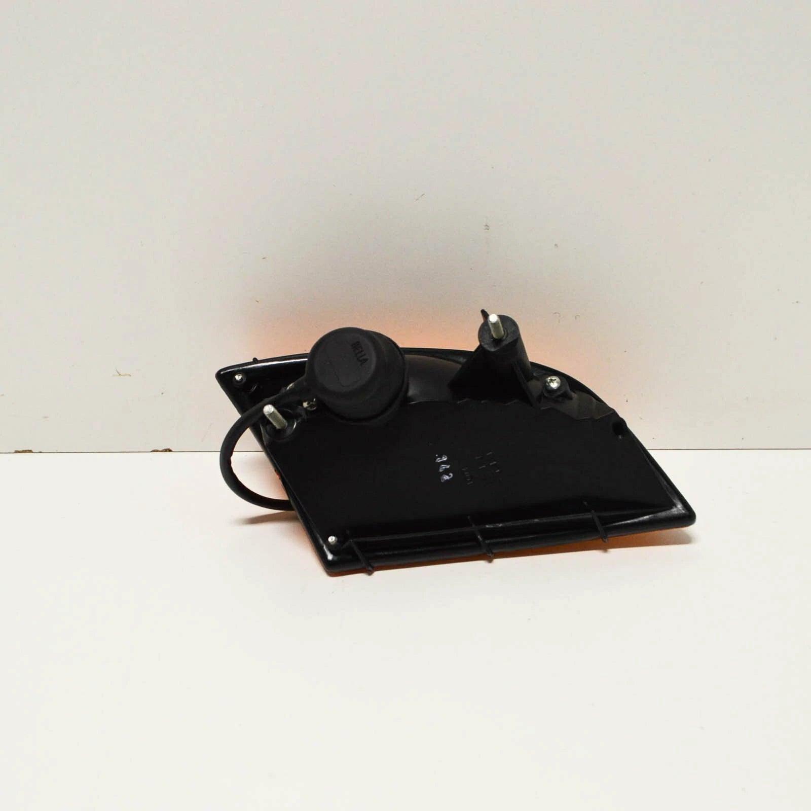 NEW BMW 6 E24 FRONT LEFT FLASHER PARKING POSITIONING LIGHT 63131372367 ORIGINAL