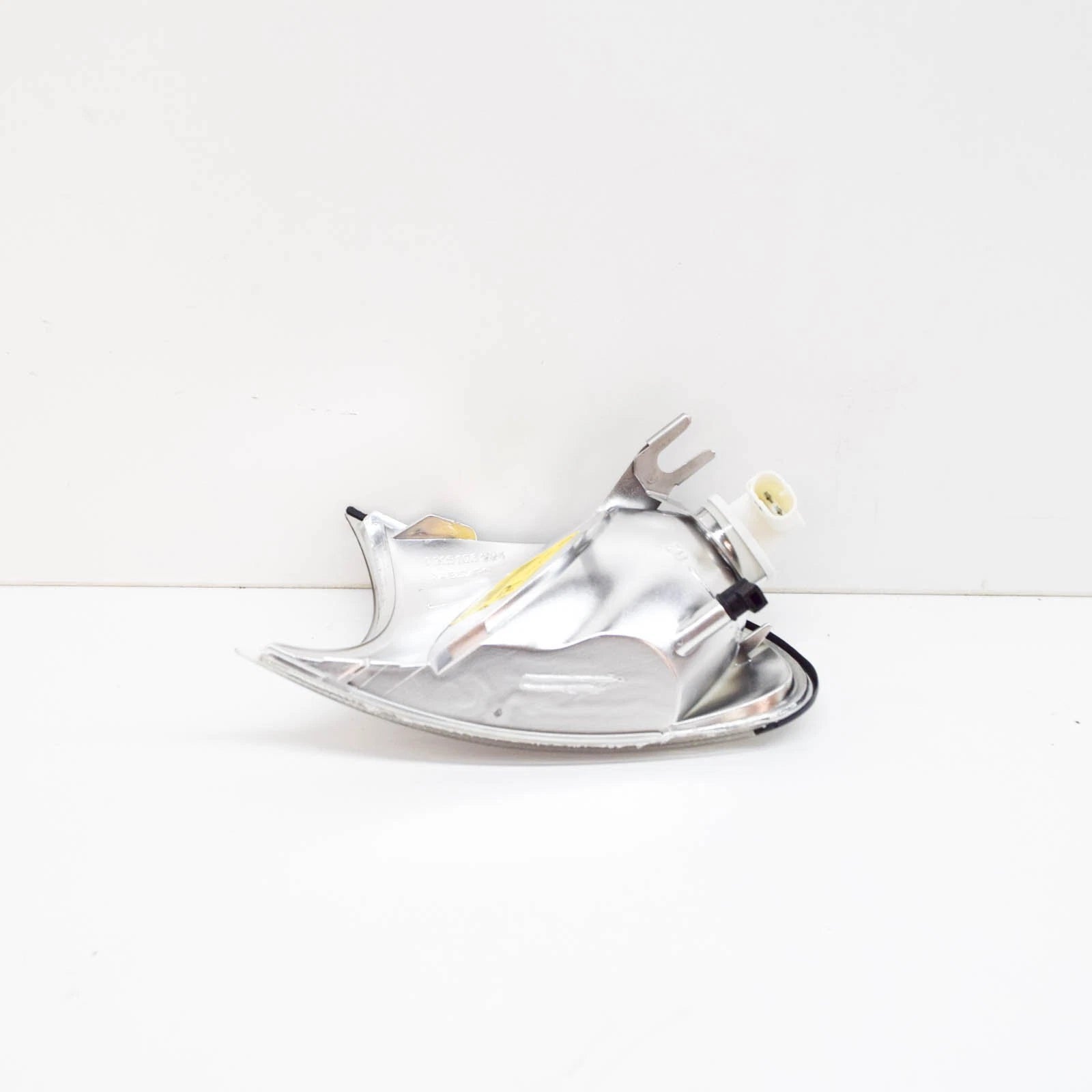 NEW BMW 3 E46 FRONT RIGHT TURN SIGNAL INDICATOR 63137165858 7165858 ORIGINAL