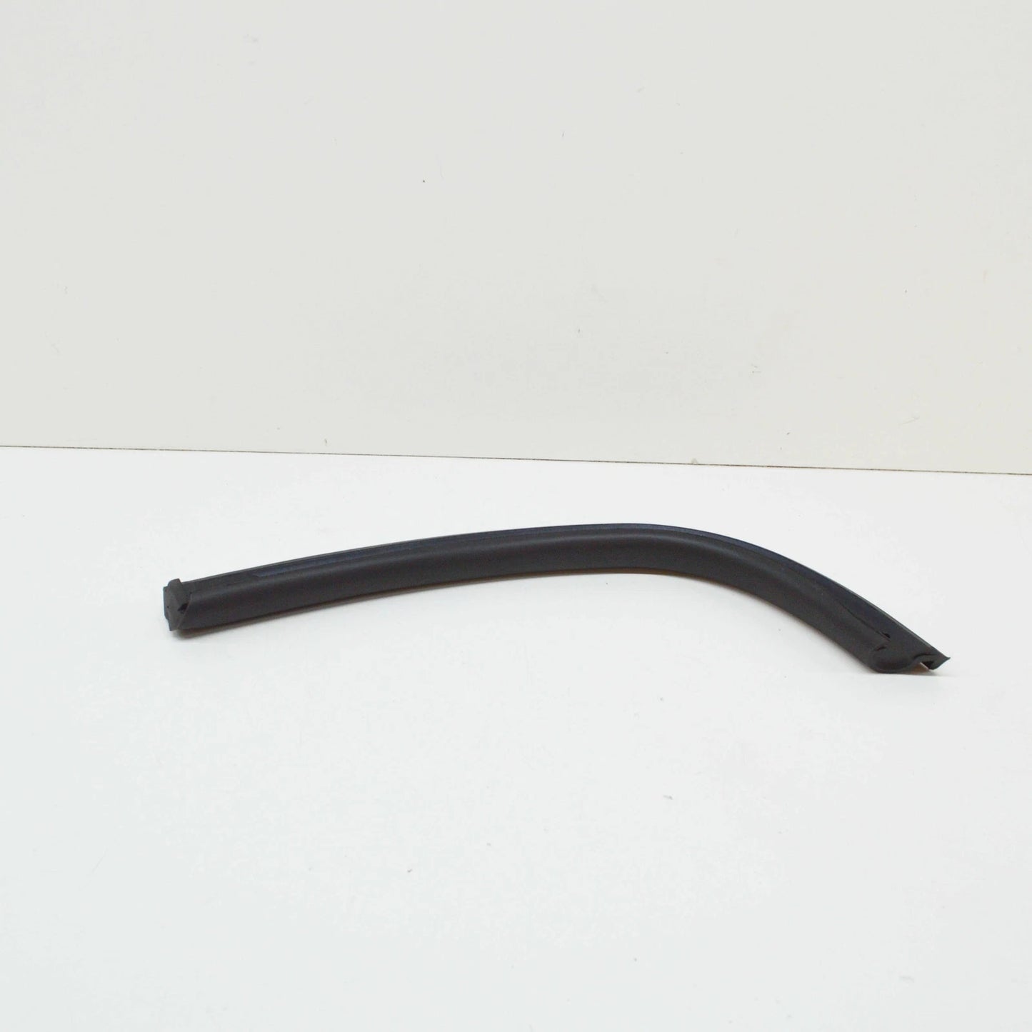 NEW BMW Z3 COUPE E36 REAR LEFT WINDOW GUIDE 54318397661 8397661 ORIGINAL