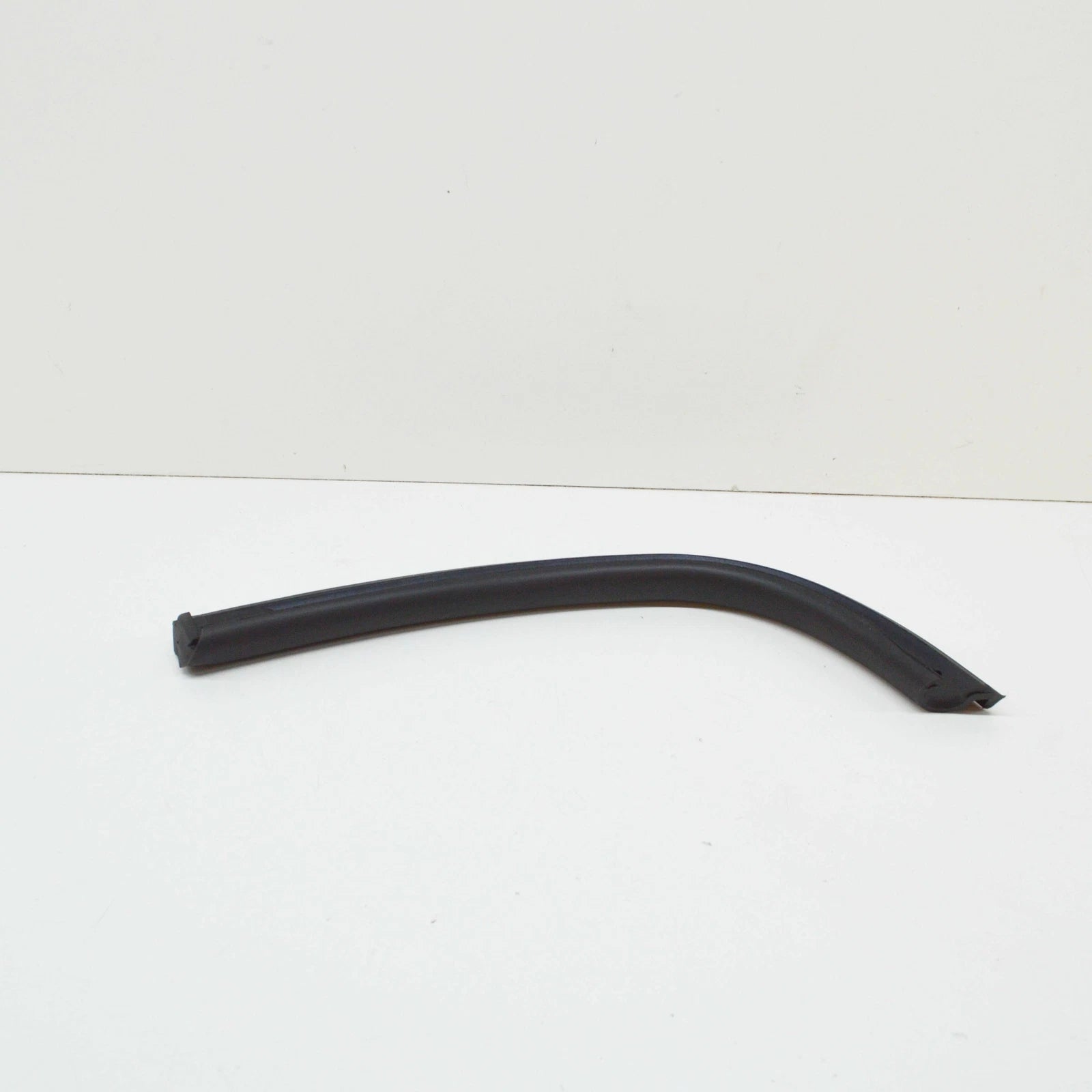 NEW BMW Z3 COUPE E36 REAR LEFT WINDOW GUIDE 54318397661 8397661 ORIGINAL