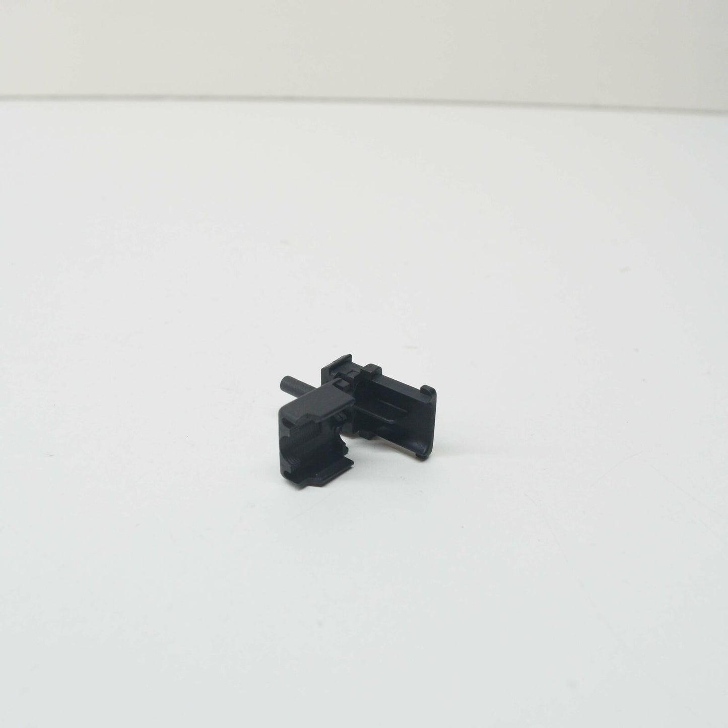 NEW MERCEDES-BENZ SL R129 HEATED REAR WINDOW PANE PLUG A0125450528 ORIGINAL