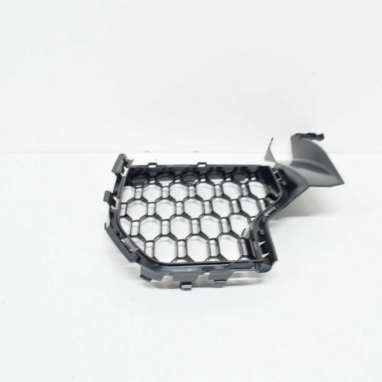 NEW BMW X5 G05 FRONT BUMPER RIGHT SIDE OPEN GRILLE 8070174 51118070174 ORIGINAL