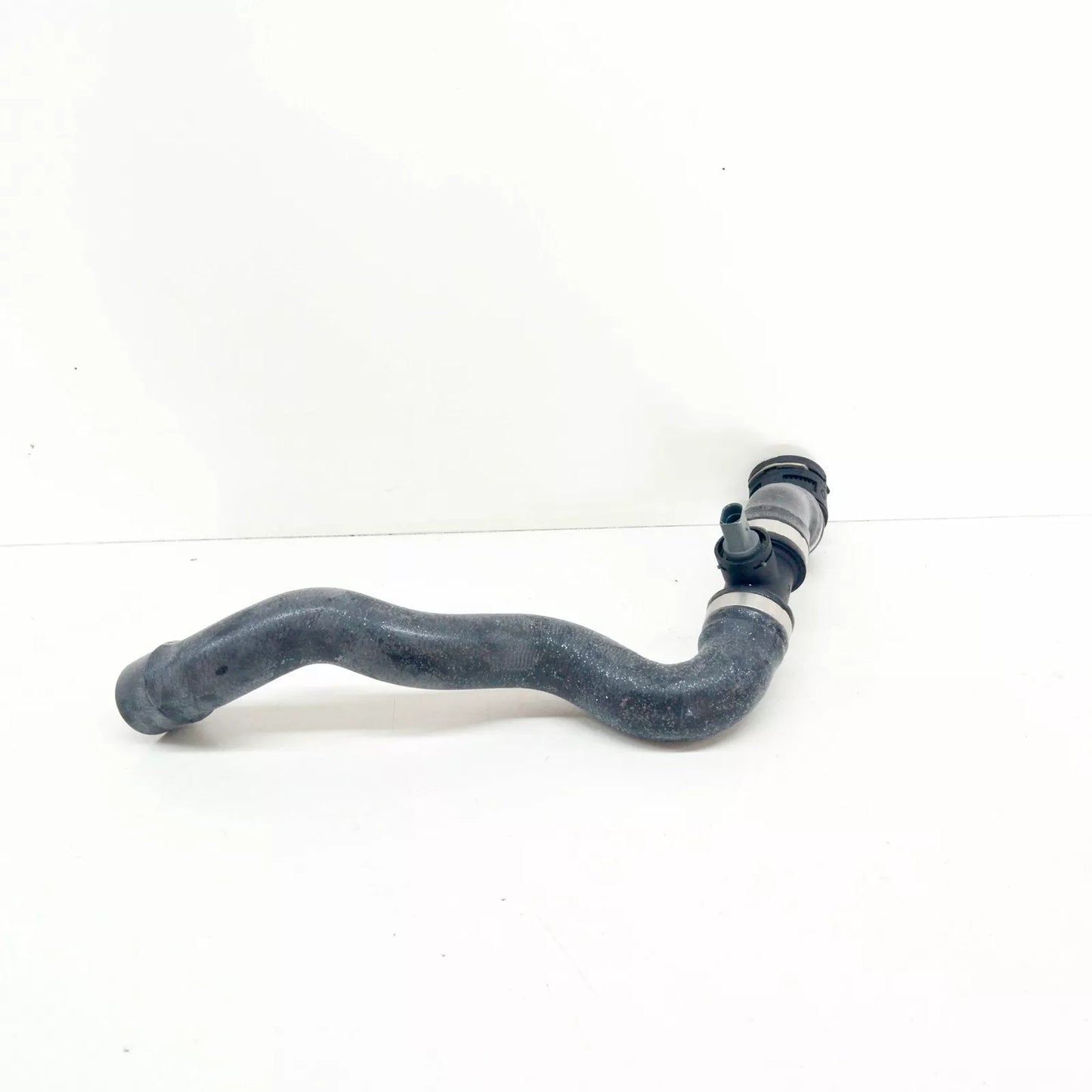 NEW AUDI Q7 4L COOLANT HOSE PIPE 7L6122051AC 2015