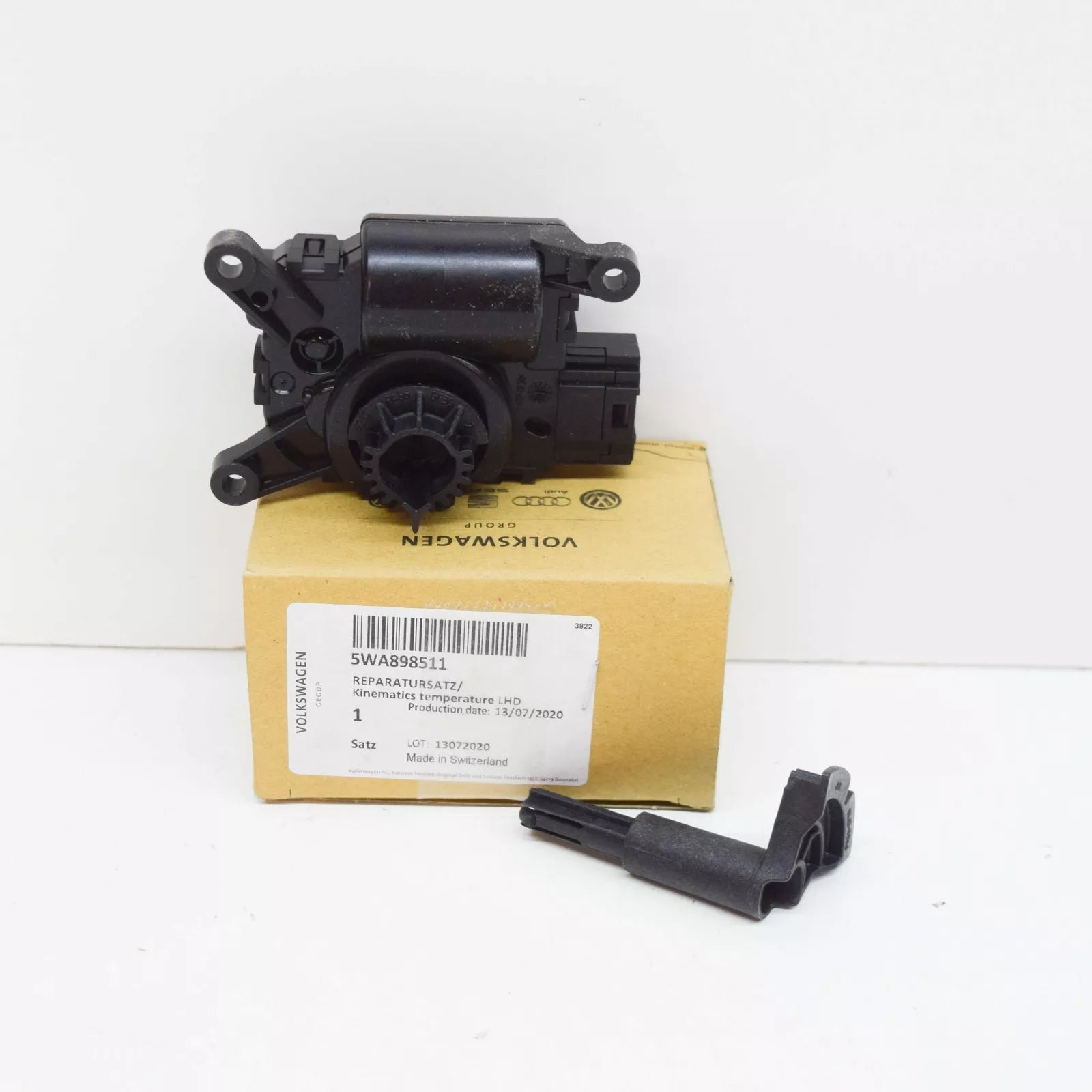 NEW AUDI A3 8PA LEFT HEATER FLAPER MOTOR ACTUATOR 5WA898511