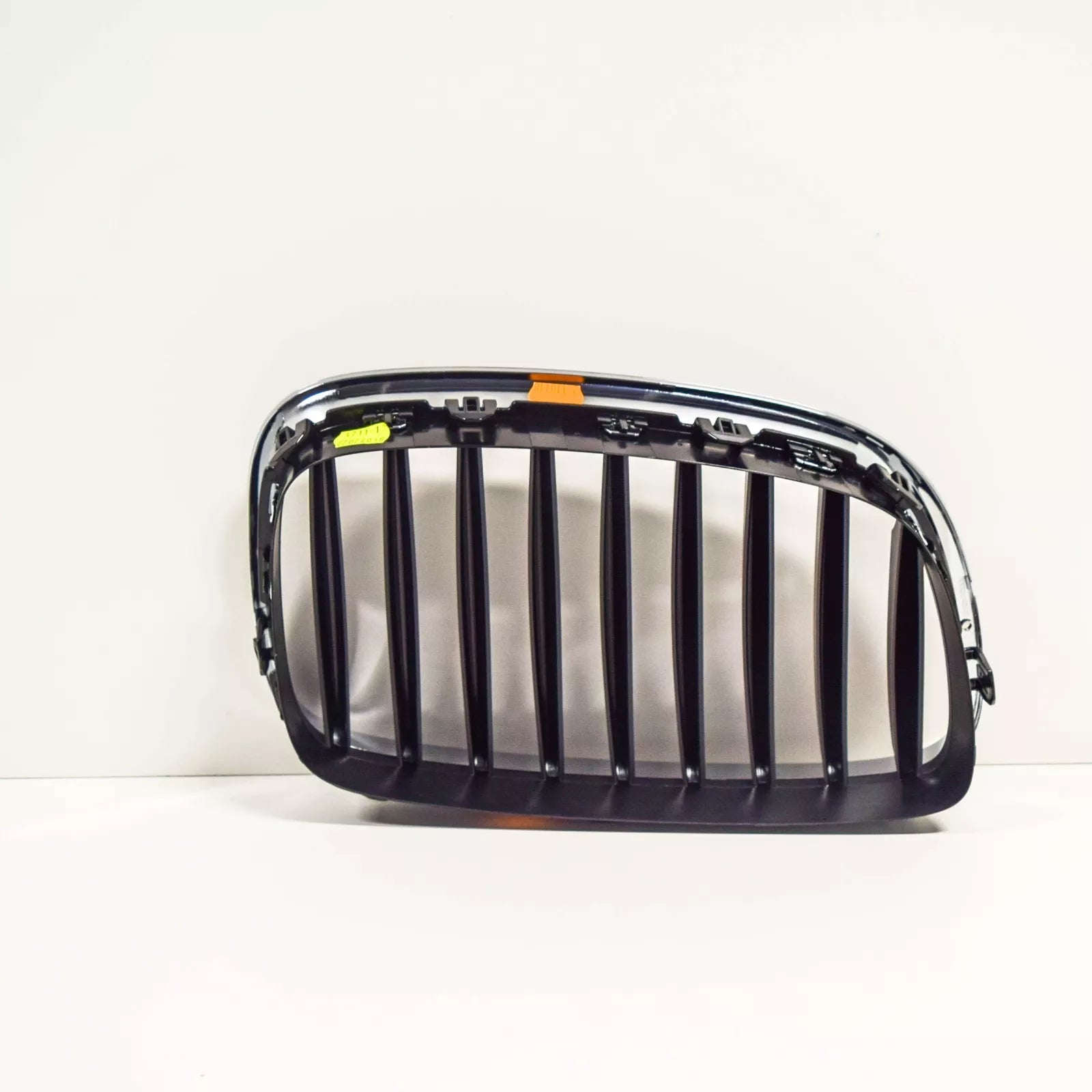 NEW BMW 5 GRAN TURISMO F07 FRONT RADIATOR LEFT KIDNEY GRILLE 51137200167