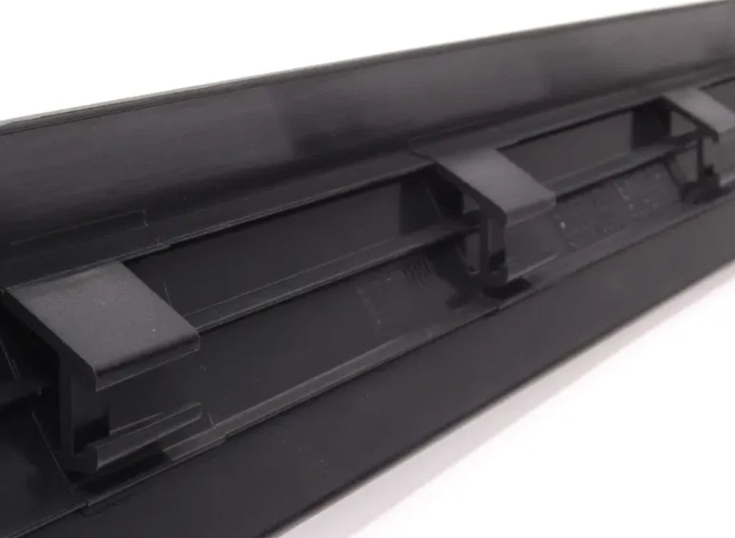 NEW BMW 7 E38 REAR RIGHT DOOR TRIM SILL PLATE INSERT 8174532 51478174532