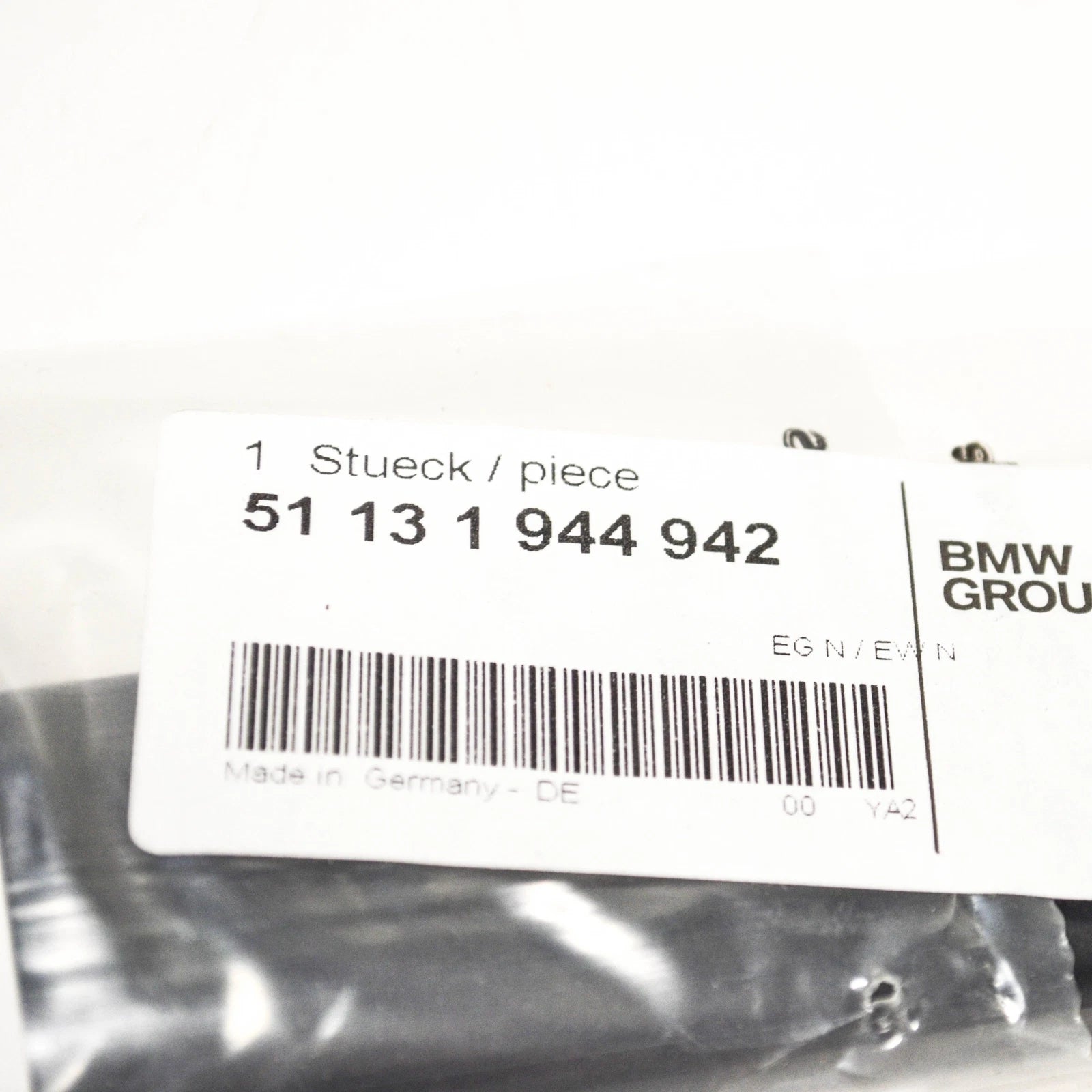 NEW BMW 5 E34 FRONT RIGHT FENDER MOULDING 51131944942 1944942 ORIGINAL