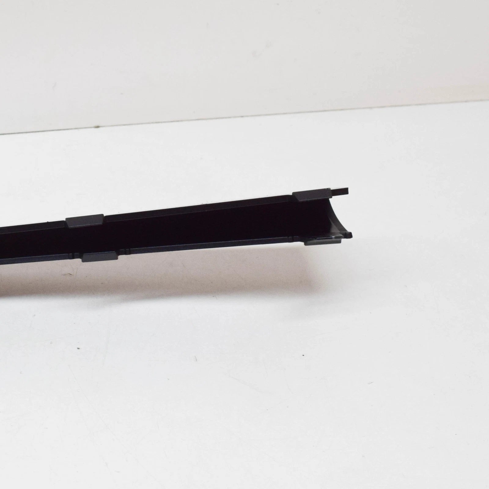 NEW MERCEDES-BENZ SLK R172 FRONT BUMPER CENTRAL TRIM A1728853900 ORIGINAL