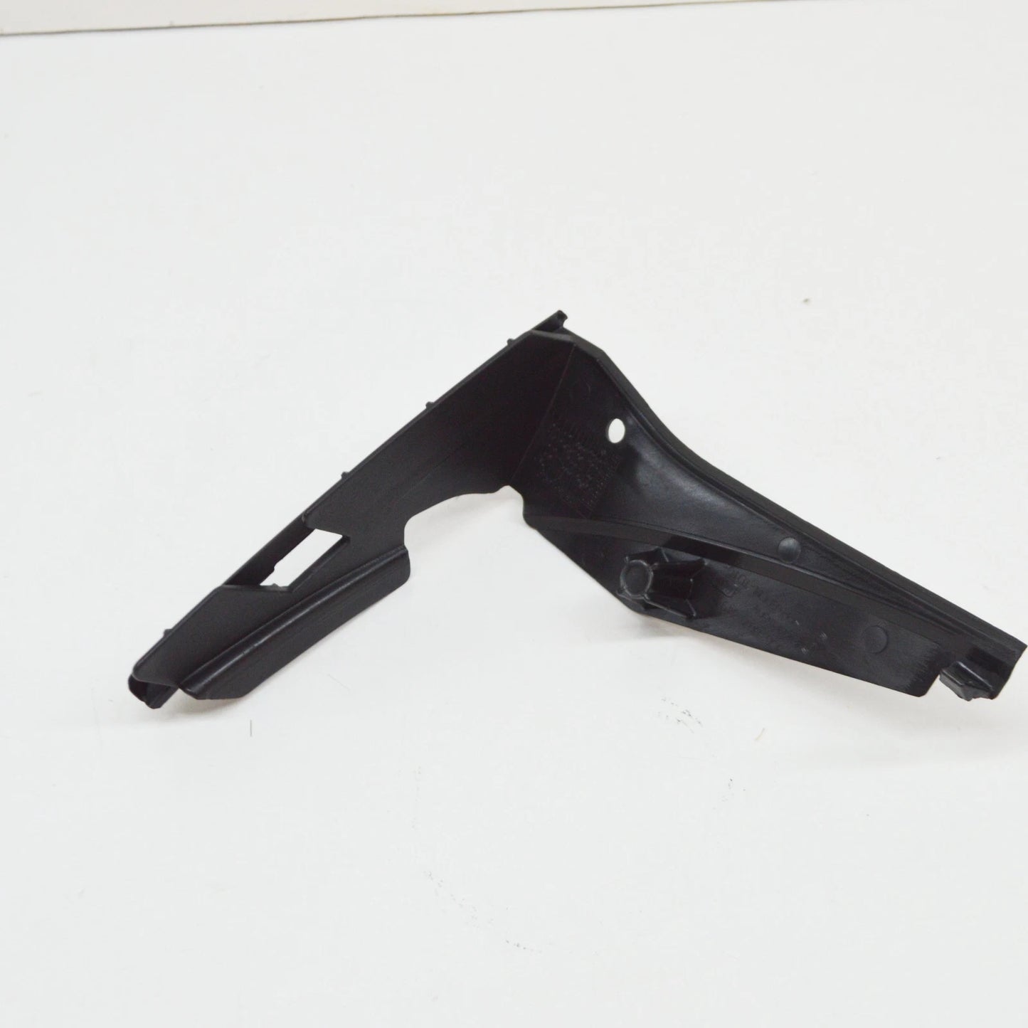 NEW VOLKSWAGEN GOLF MK7 REAR DIFFUSER MOUNTING BRACKET - LEFT 5G6807349