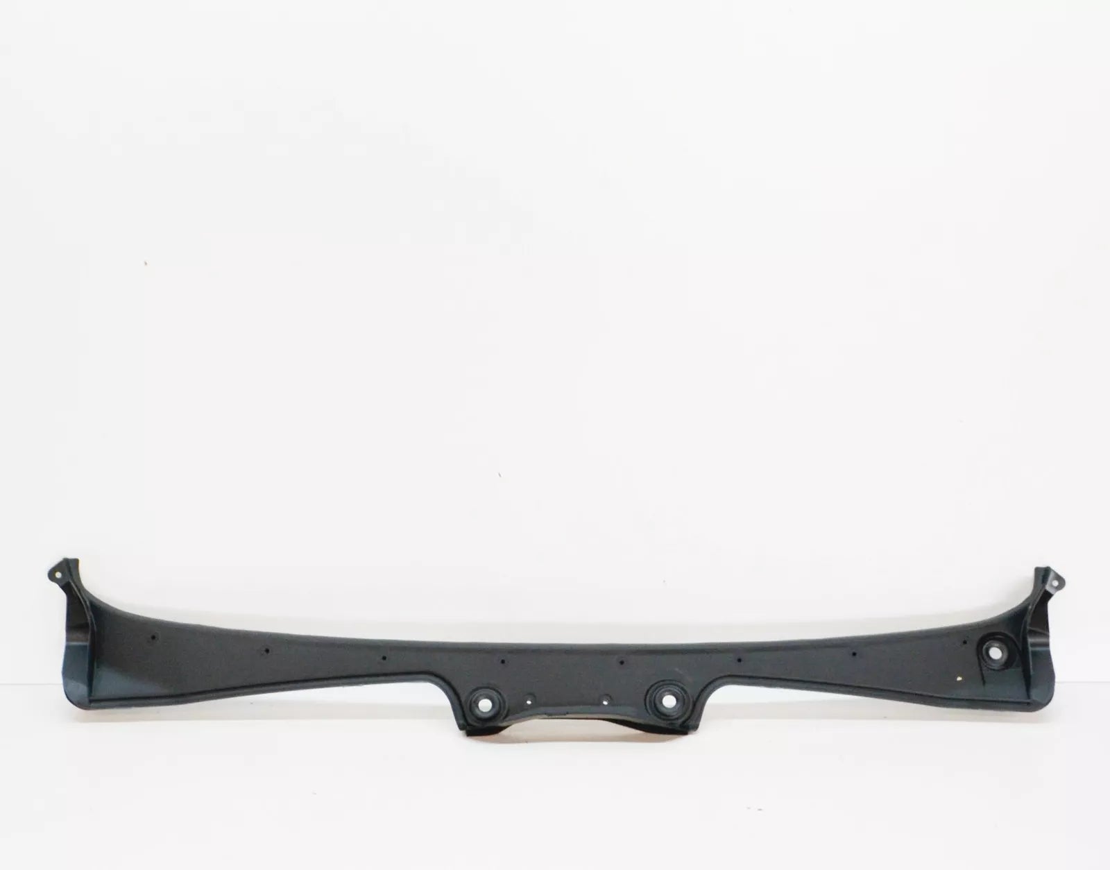 NEW BMW 6 E63 FRONT WINDSHIELD COWL TRIM 7008922 51717008922 ORIGINAL