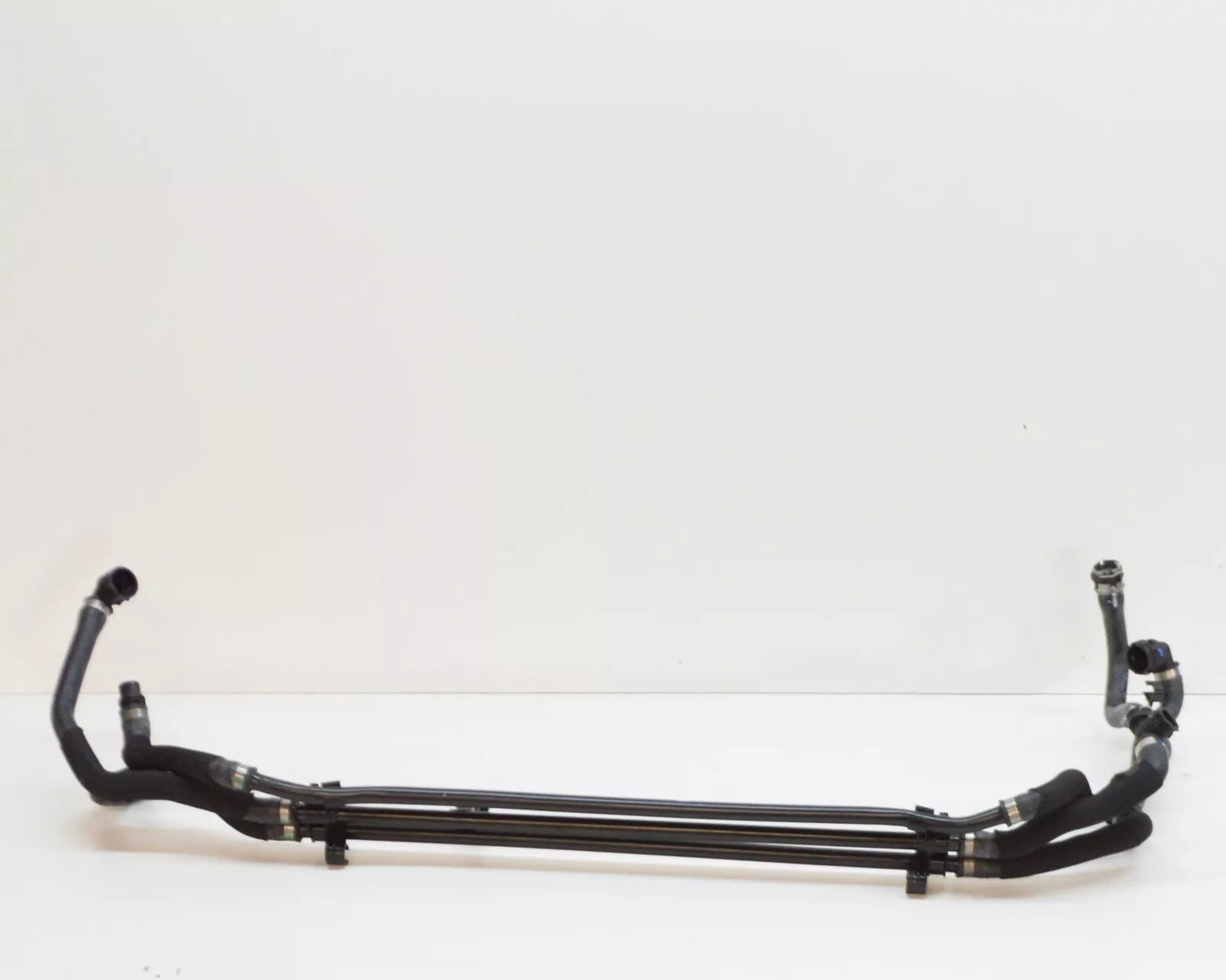 NEW MB GLE W167 SWITCHOVER VALVE TO WATER PUMP COOLANT LINER A1675007601