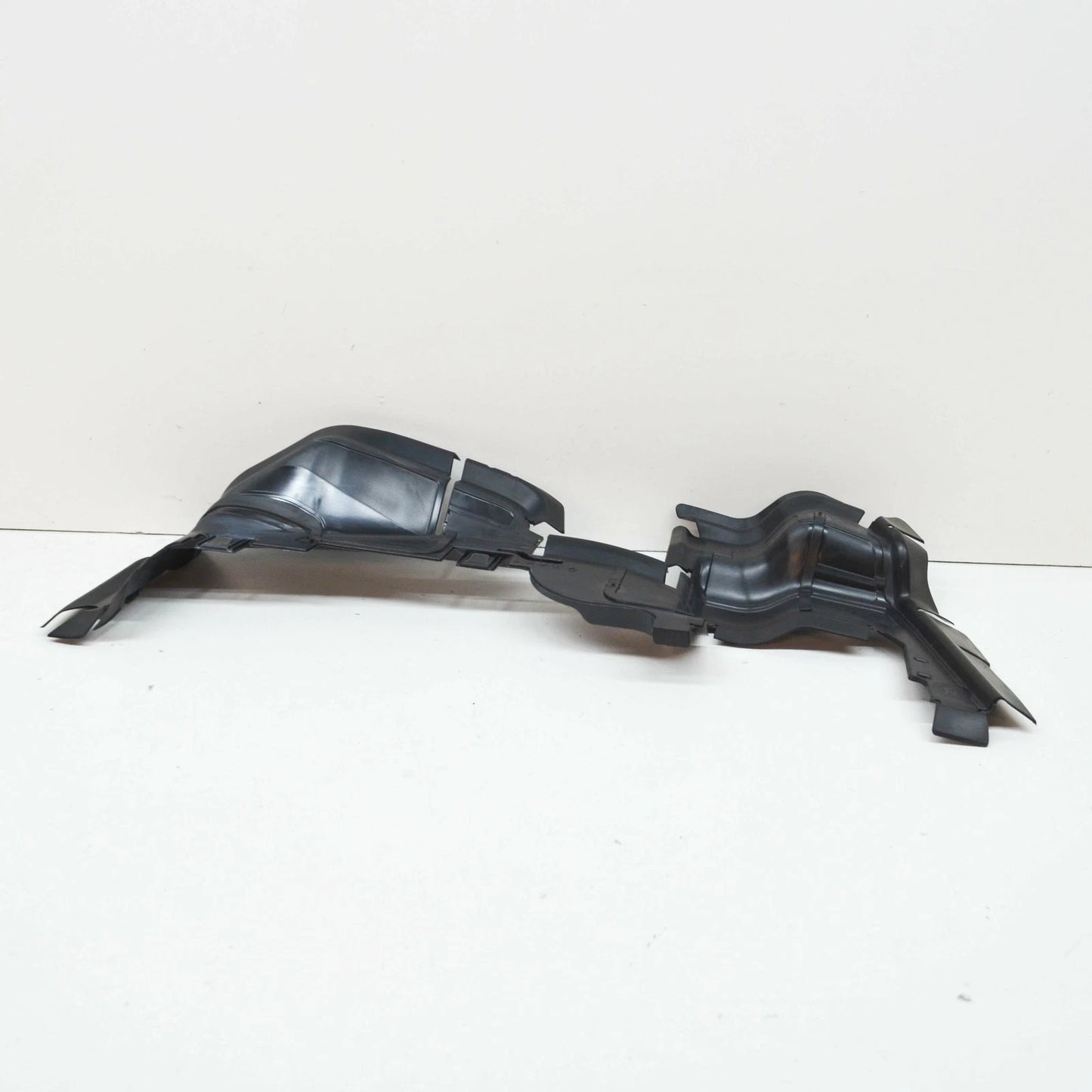 NEW AUDI Q5 FY 80A RIGHT RADIATOR AIR GUIDE 80A121674BE ORIGINAL