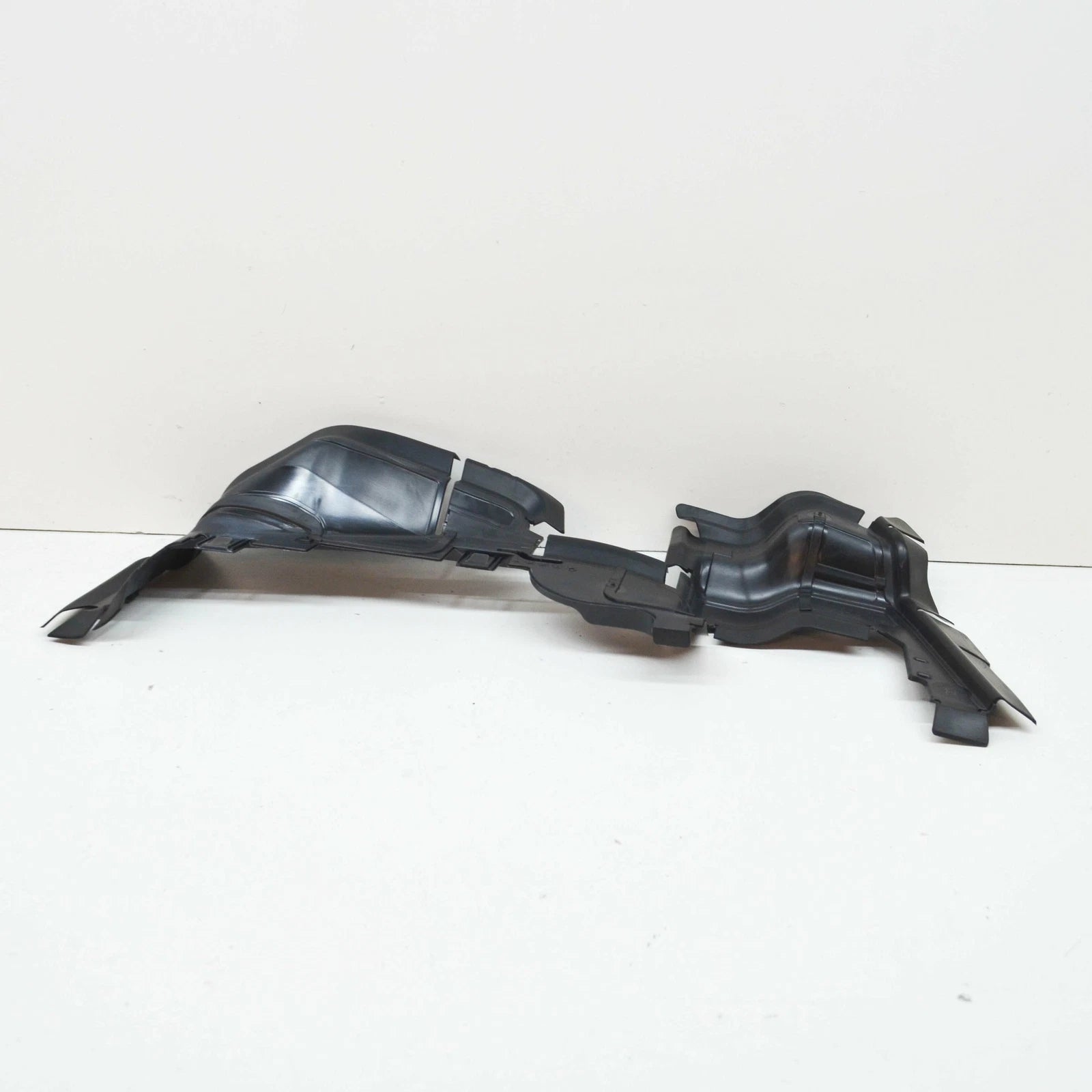 NEW AUDI Q5 FY 80A RIGHT RADIATOR AIR GUIDE 80A121674BE ORIGINAL