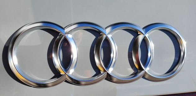 new audi e-tron sportback gea rear tailgate bootlid badge 4ke8537423q7 original