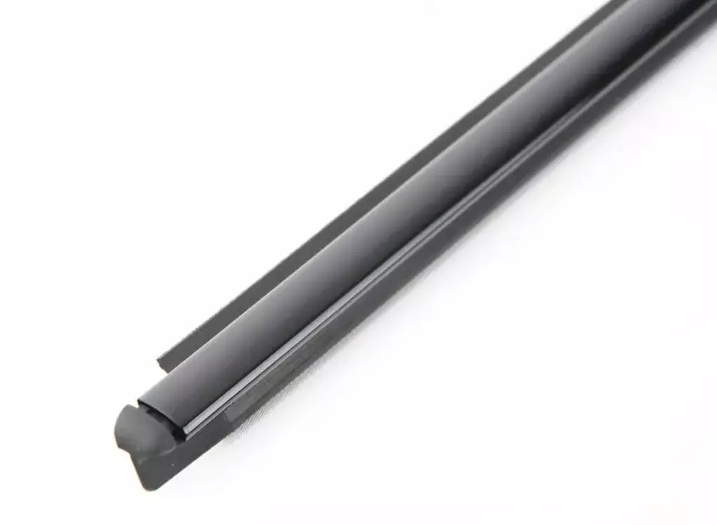 NEW BMW 2 F23 FRONT LEFT DOOR OUTSIDE CHANNEL SEALING 7284565 51337284565