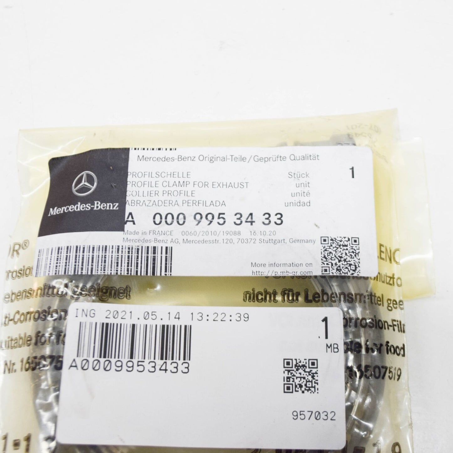 NEW MERCEDES BENZ A W176 EXHAUST PROFILE CLAMP A0009953433 ORIGINAL