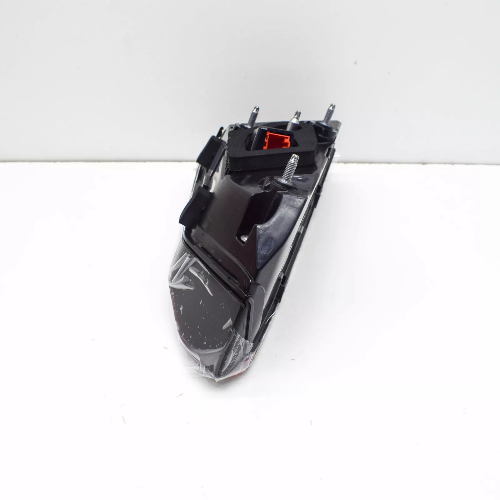 NEW AUDI A5 8W6 REAR RIGHT INNER LED TAILLIGHT 8W6945094AA ORIGINAL