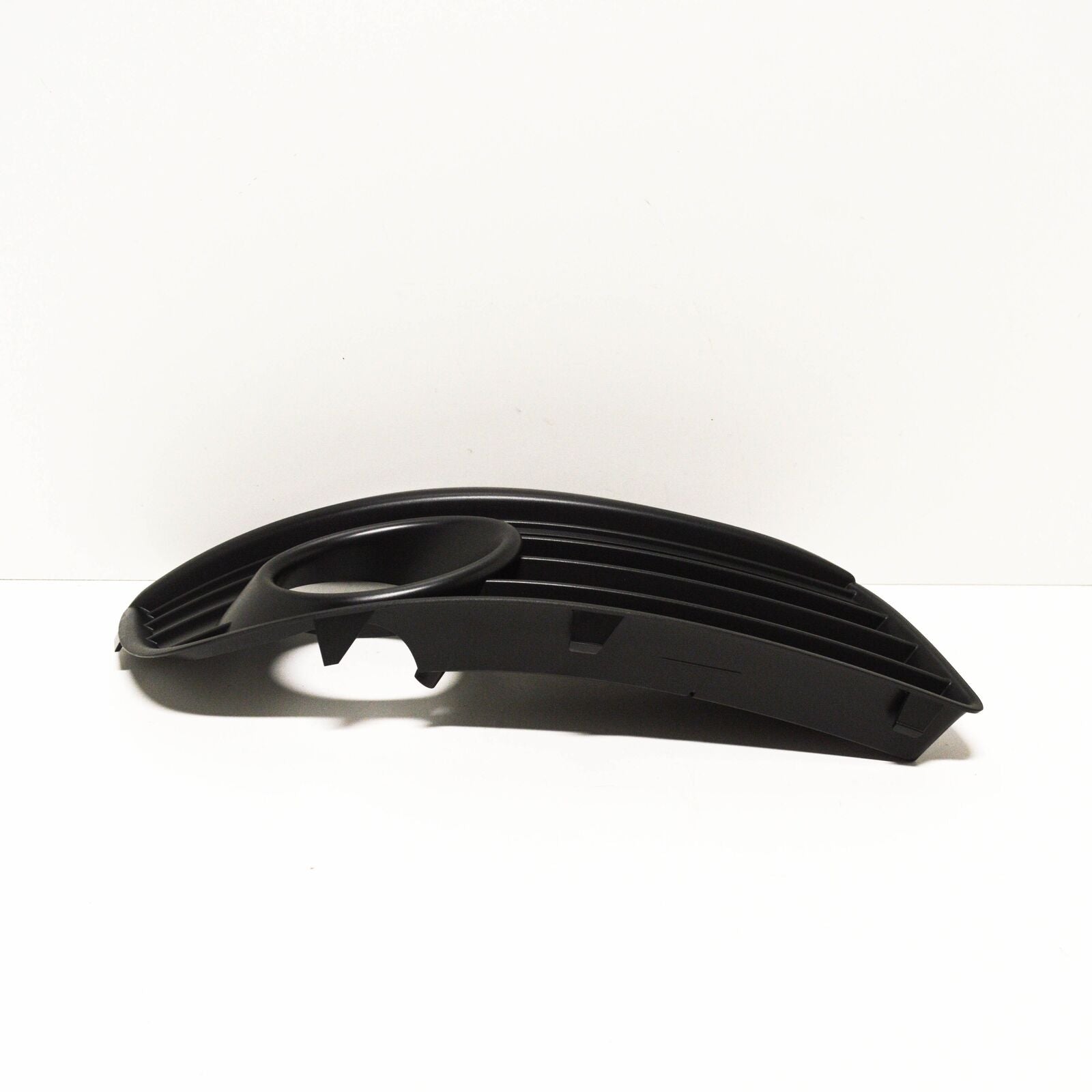 NEW VOLKSWAGEN GOLF MK5 GT FOG LIGHT GRILL FRONT RIGHT 1K0853666R9B9 ORIGINAL