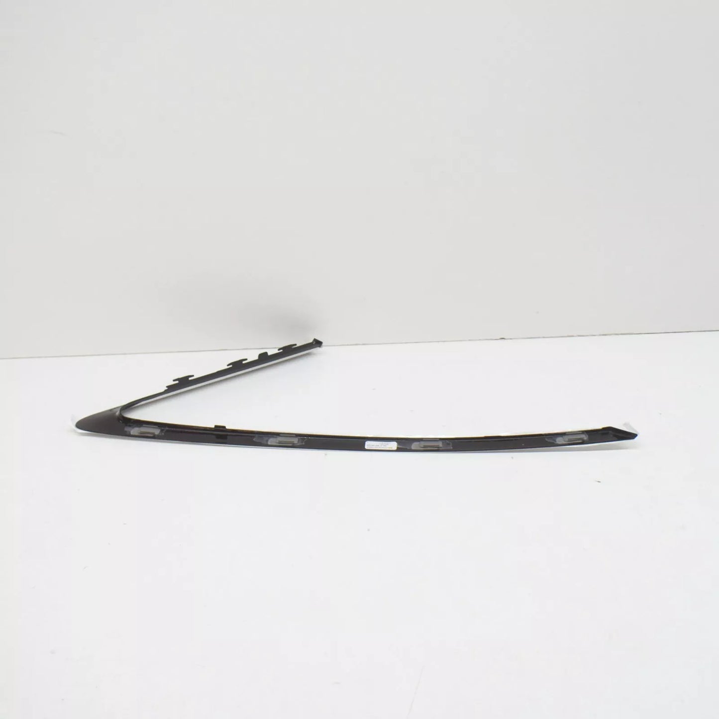NEW AUDI A3 8V REAR RIGHT QUARTER WINDOW TRIM 8V5853346CT94