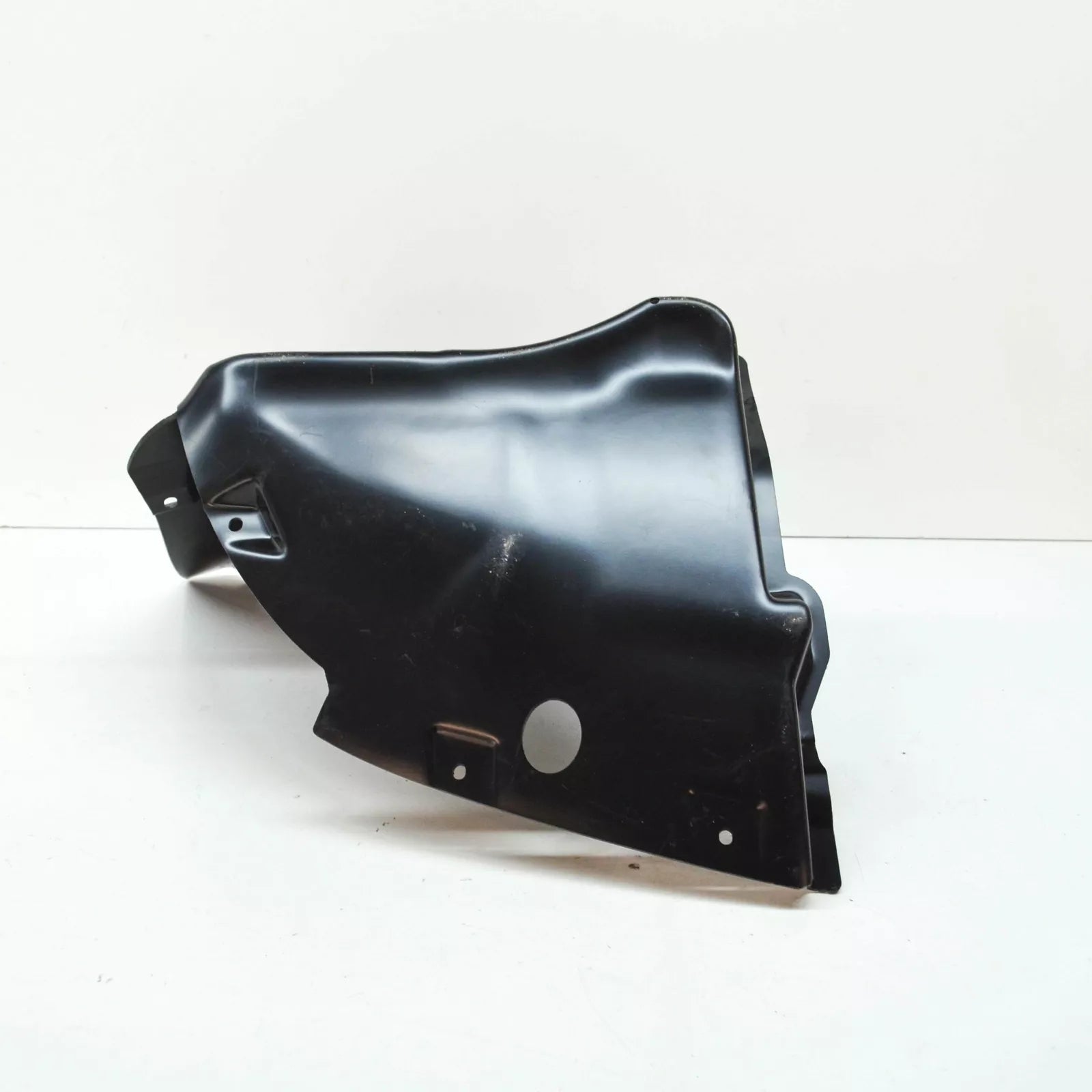 NEW MERCEDES-BENZ C W203 AMG FRONT LEFT FENDER BOTTOM COVER A2036982930