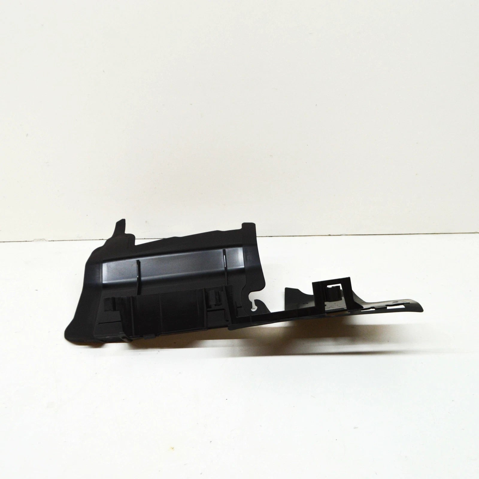 NEW VOLKSWAGEN BEETLE A5 FRONT LEFT RADIATOR SUPPORT AIR DUCT 5C5121283D