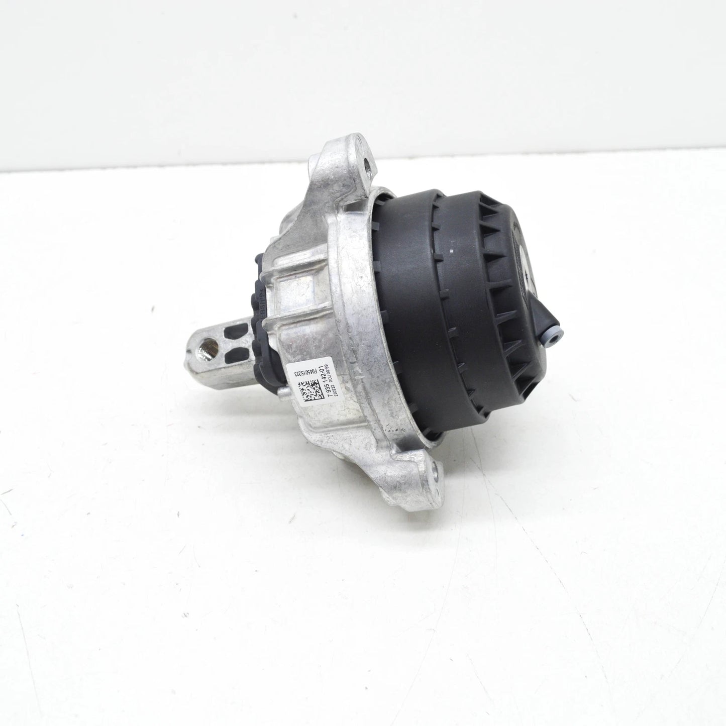 NEW BMW 5 F10 RIGHT ENGINE MOUNT 518D DIESEL 100KW 22117935142 7935142 ORIGINAL