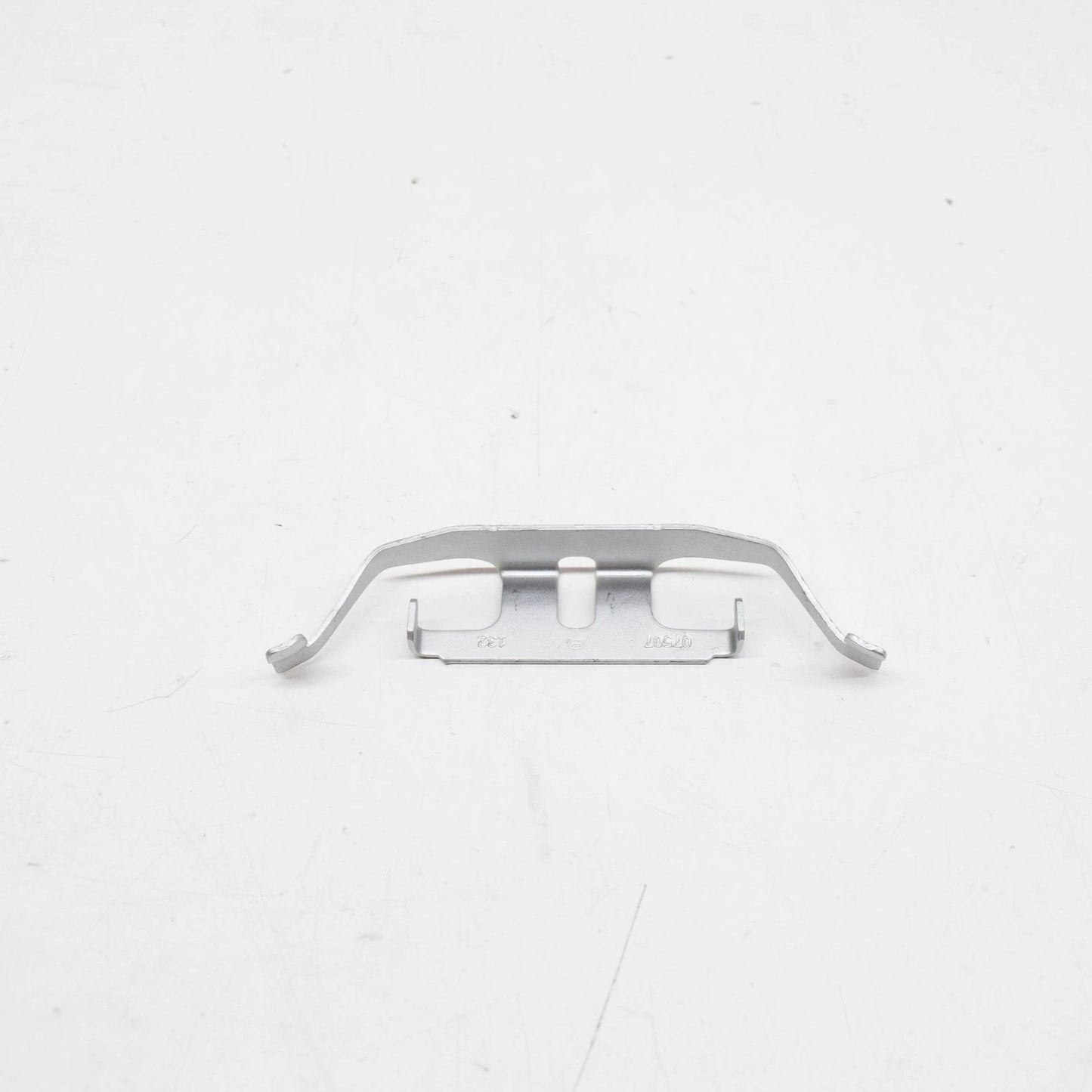 NEW BMW 1 F20 FRONT BRAKE PAD CARRIER CLIP 34106790927 ORIGINAL