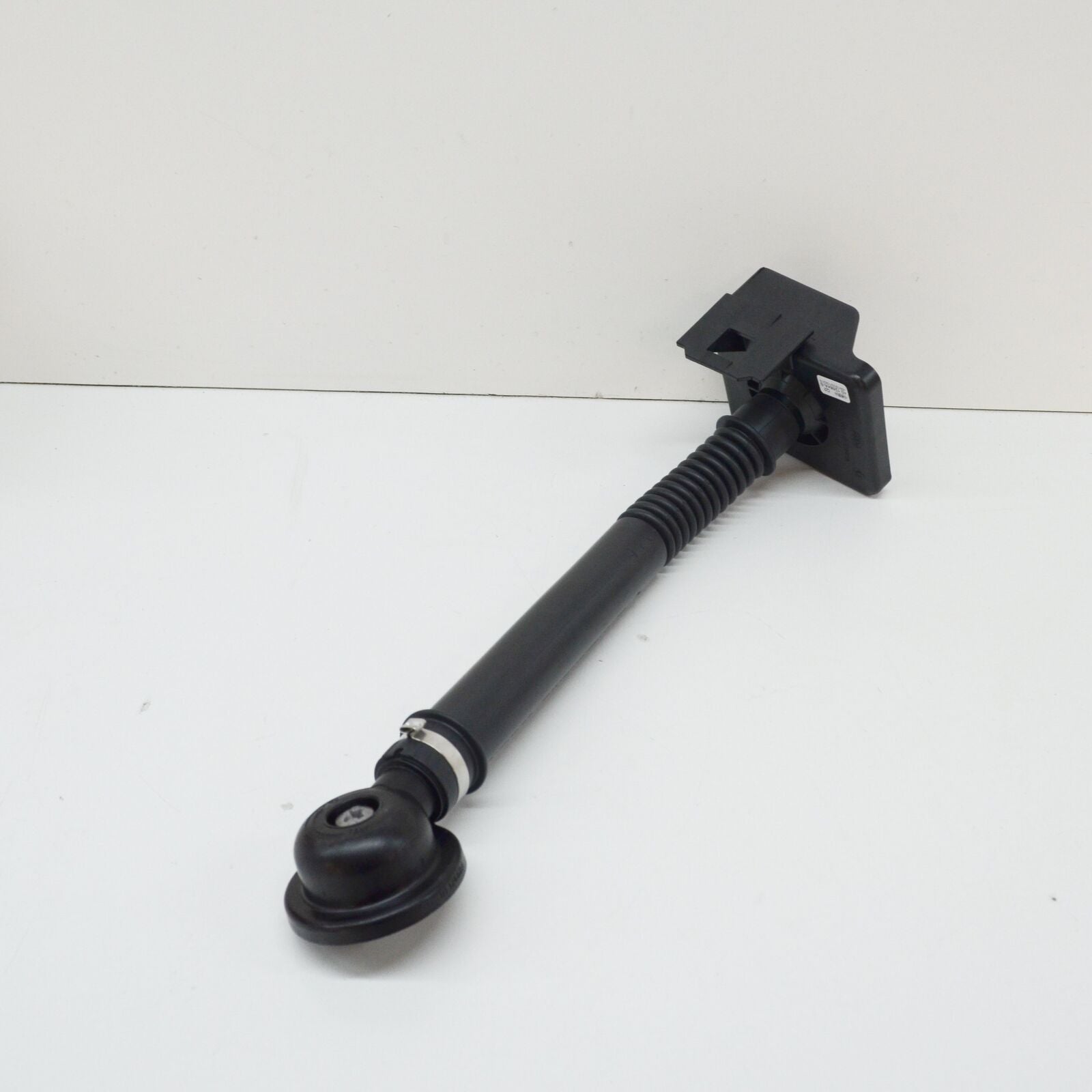 NEW MERCEDES-BENZ VITO W447 OIL FILLER NECK A6510105110 ORIGINAL