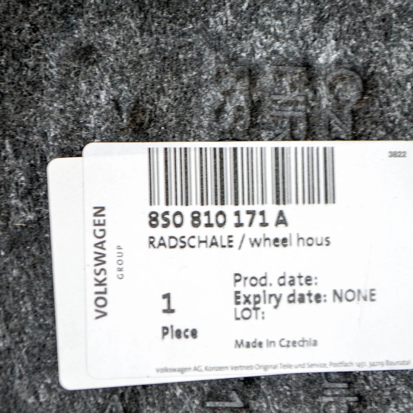 NEW AUDI TT FV REAR LEFT INNER FENDER LINER 8S0810171A