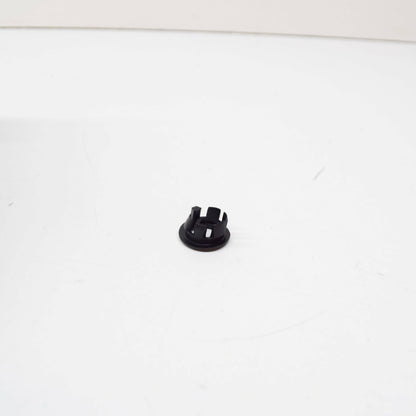 new bmw 3 e46 front door trim panel bush 8200729 51418200729 original